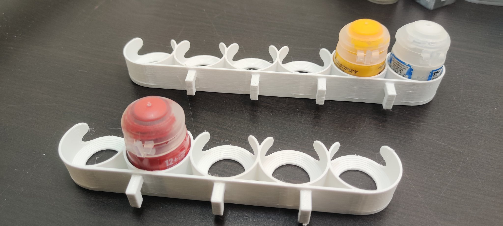 Giải pháp lưu trữ sơn SKADIS Citadel với 5 và 6 chai