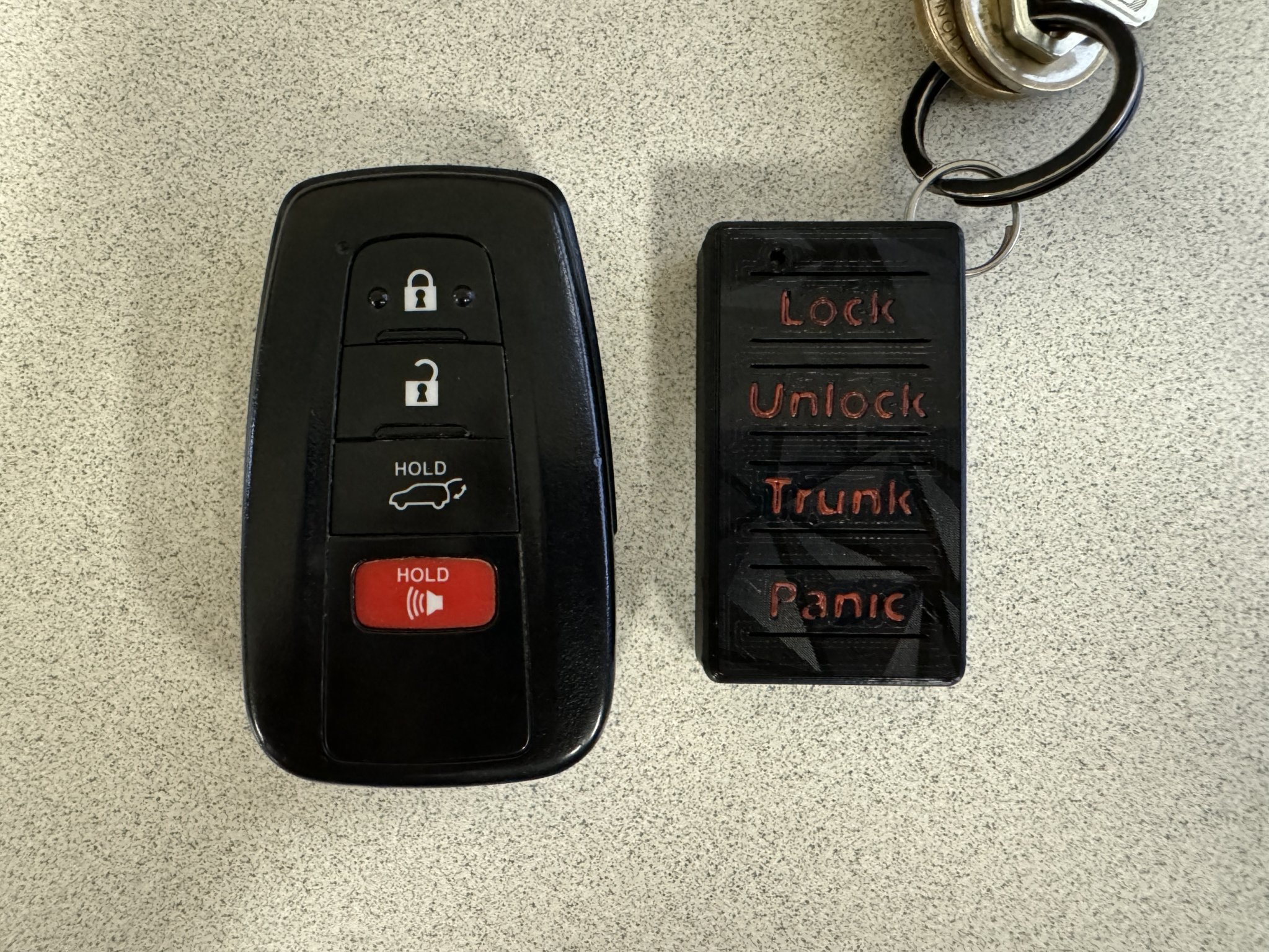 Vỏ fob tối giản cho RAV4 XLE Hybrid 2020