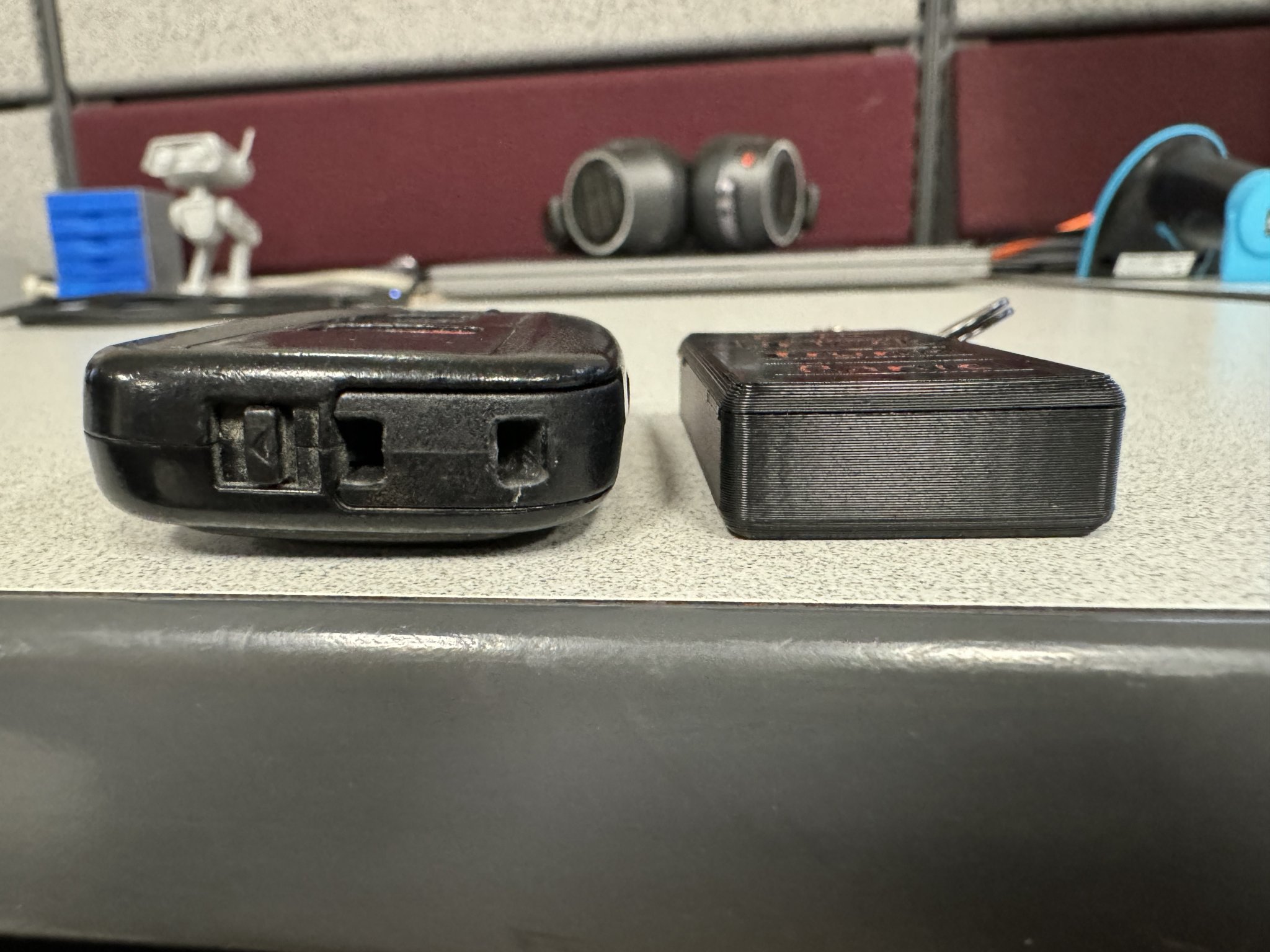 Vỏ fob tối giản cho RAV4 XLE Hybrid 2020