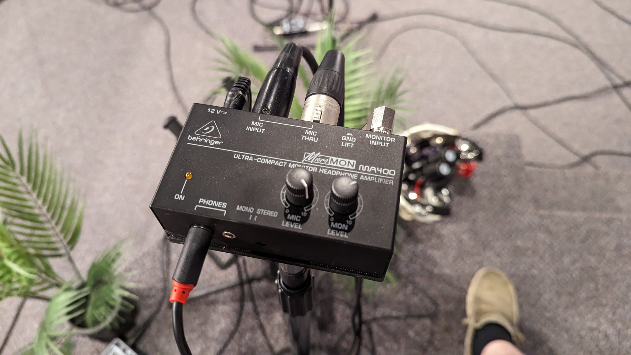 Giá đỡ mic cho Behringer MA400 và Mackie HM-4