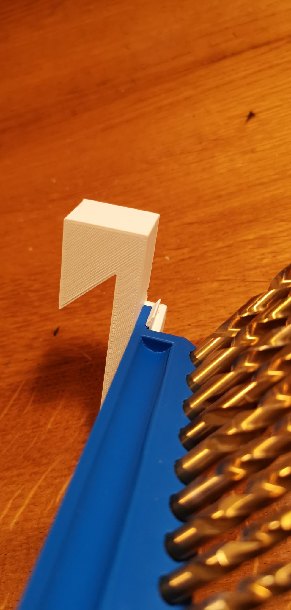 Bộ chuyển đổi giá đỡ mũi khoan kiểu Pháp cho tường treo