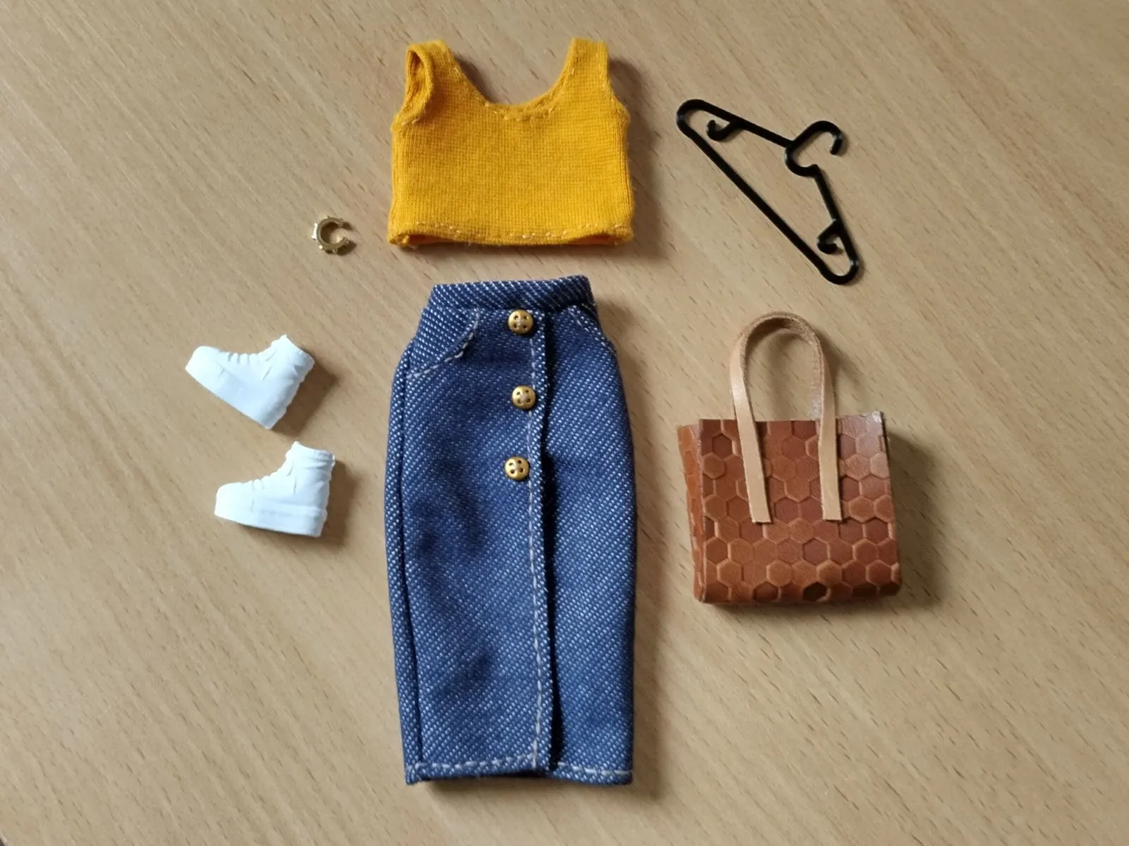 Mẫu quần áo cho búp bê 1/6 kích thước