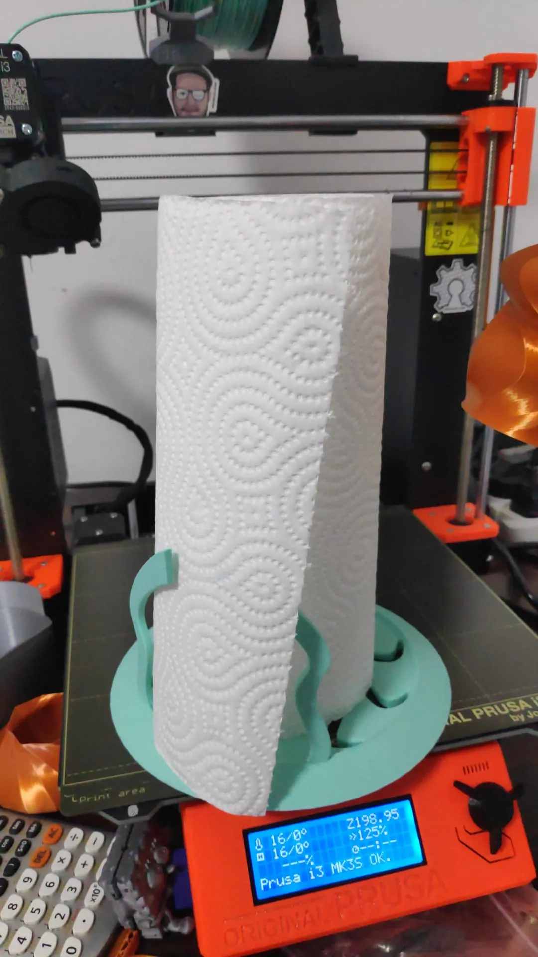 Giá đỡ khăn giấy đẹp và tiện dụng