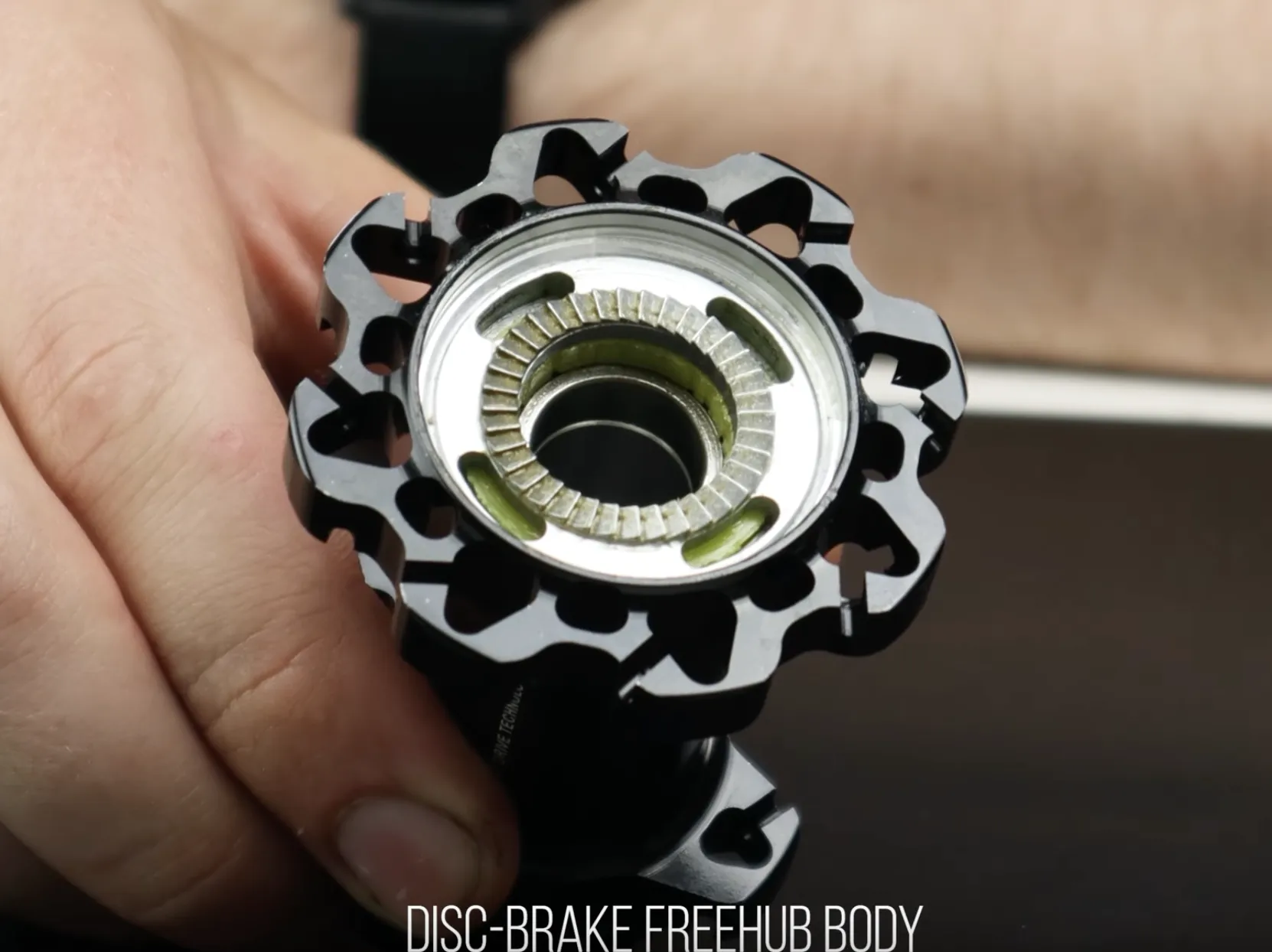 Công cụ tháo vòng giữ cho trục Scribe