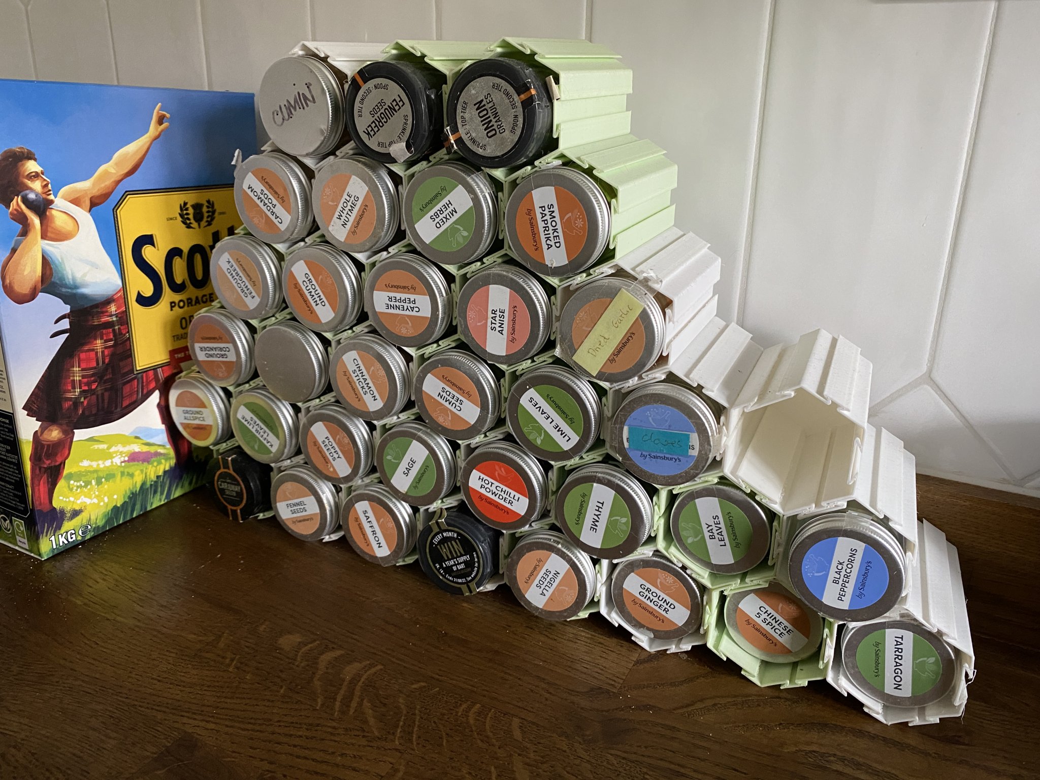 Giá đựng gia vị mô-đun cho căn bếp gọn gàng