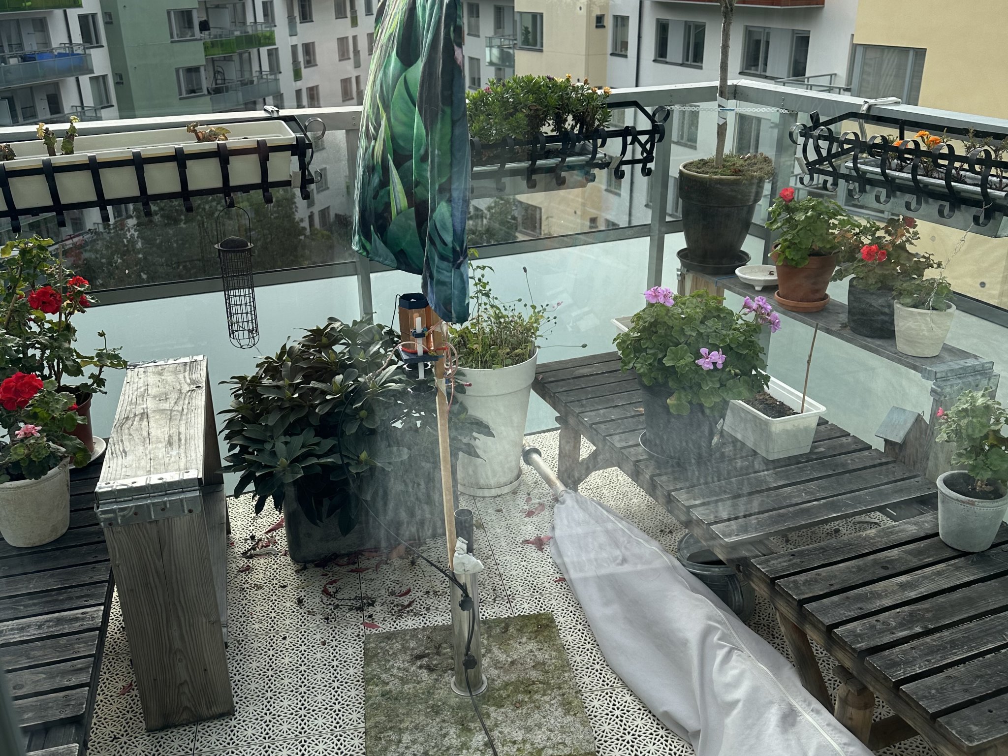 Bộ ghép hình lục giác cho ăng-ten ngắn gọn