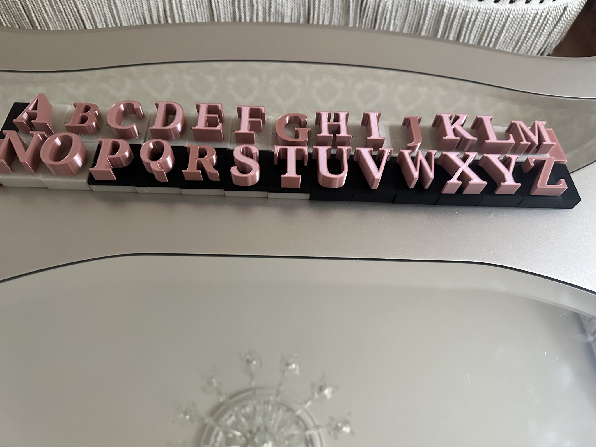 Khối kết nối chữ cái để tạo từ trong in 3D