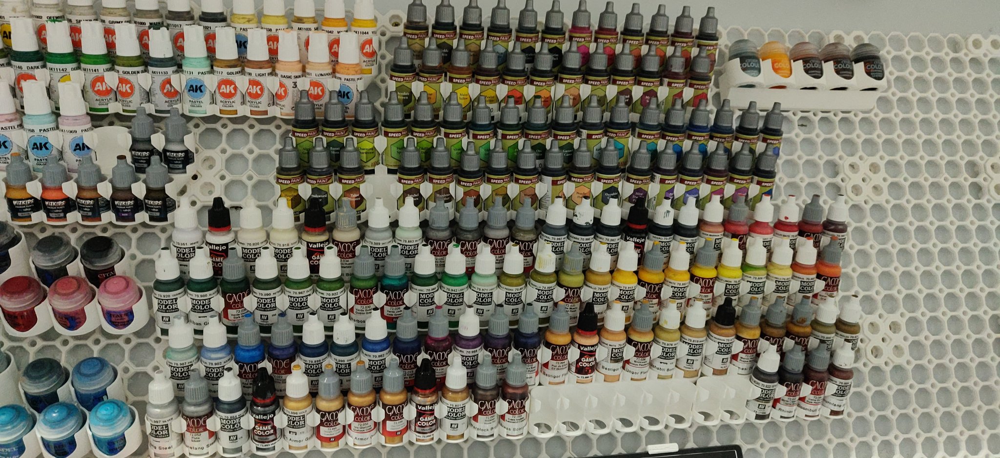 Giá đỡ sơn cho chai nhỏ Vallejo/Scalecolor/AK Interactive/Army Painter