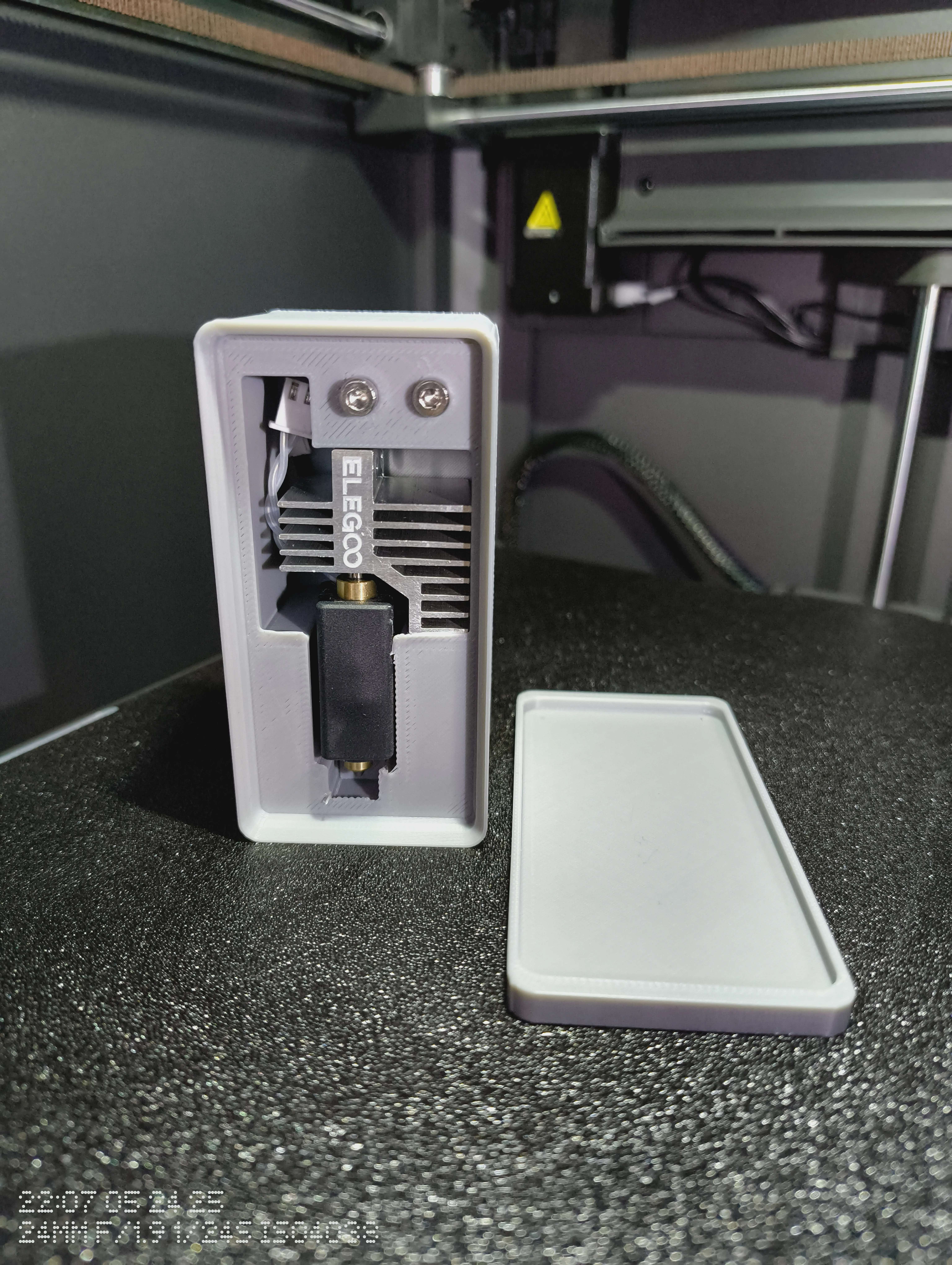 Hộp lưu trữ Hotend Elegoo Centauri Carbon có nắp