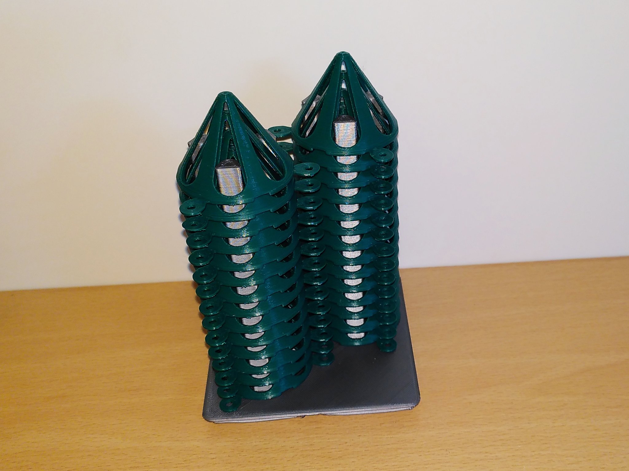 **Bộ giá đỡ hình nón cho thợ sơn có thể liên kết**