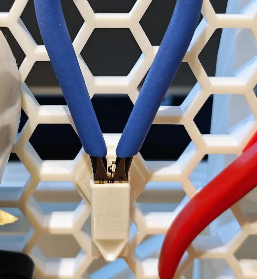 Giá đỡ HSW cho kềm cắt SPN-120 của Godhand