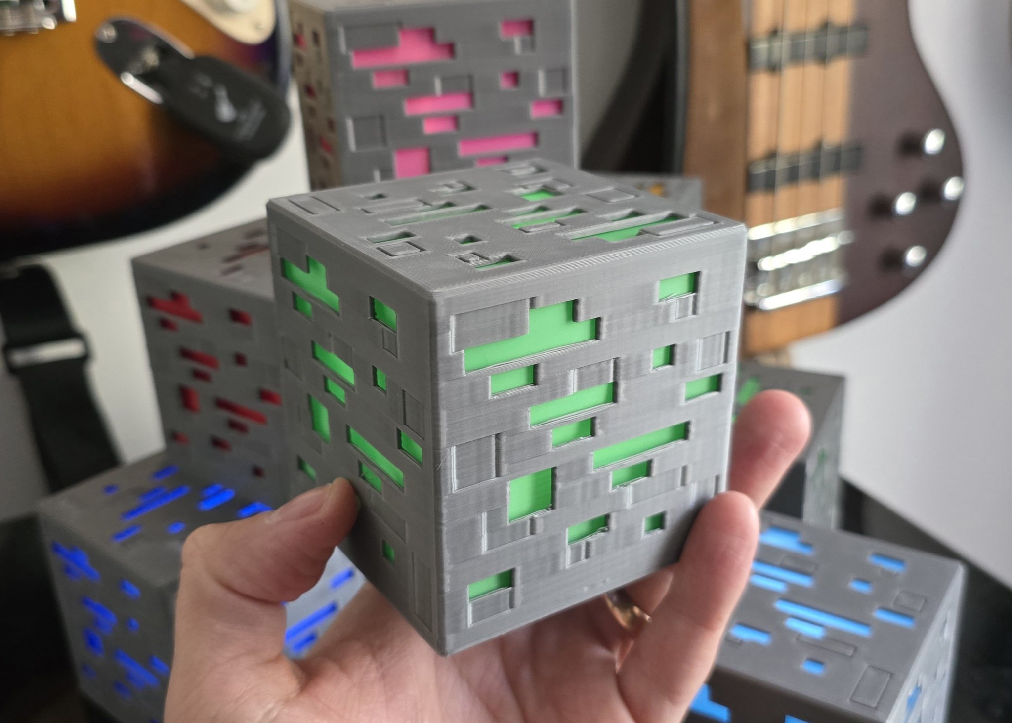 Hộp đèn khoáng sản trong Minecraft cho trẻ em