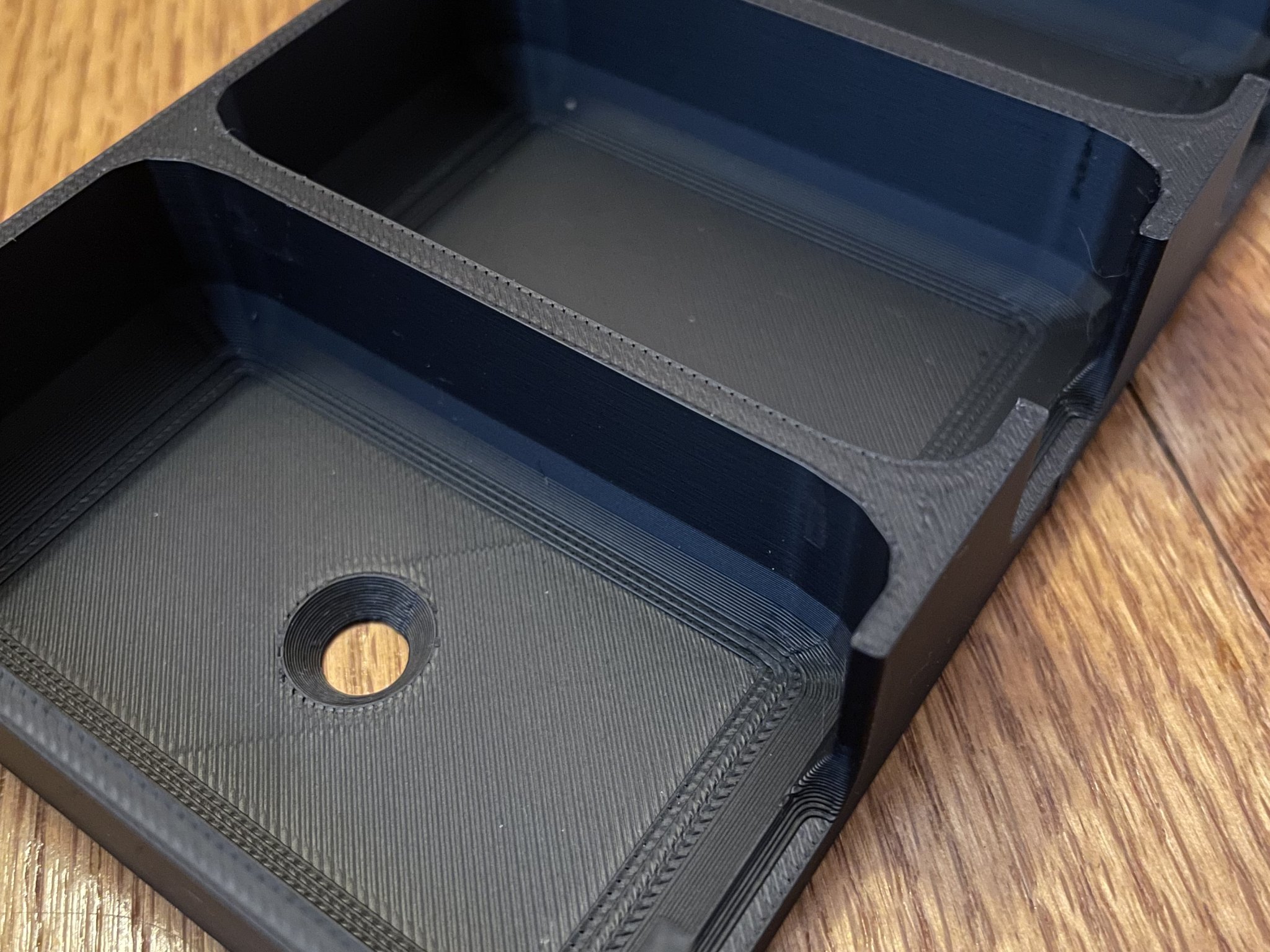 Giá đỡ sạc SRAM AXS cho 4 bộ sạc riêng lẻ