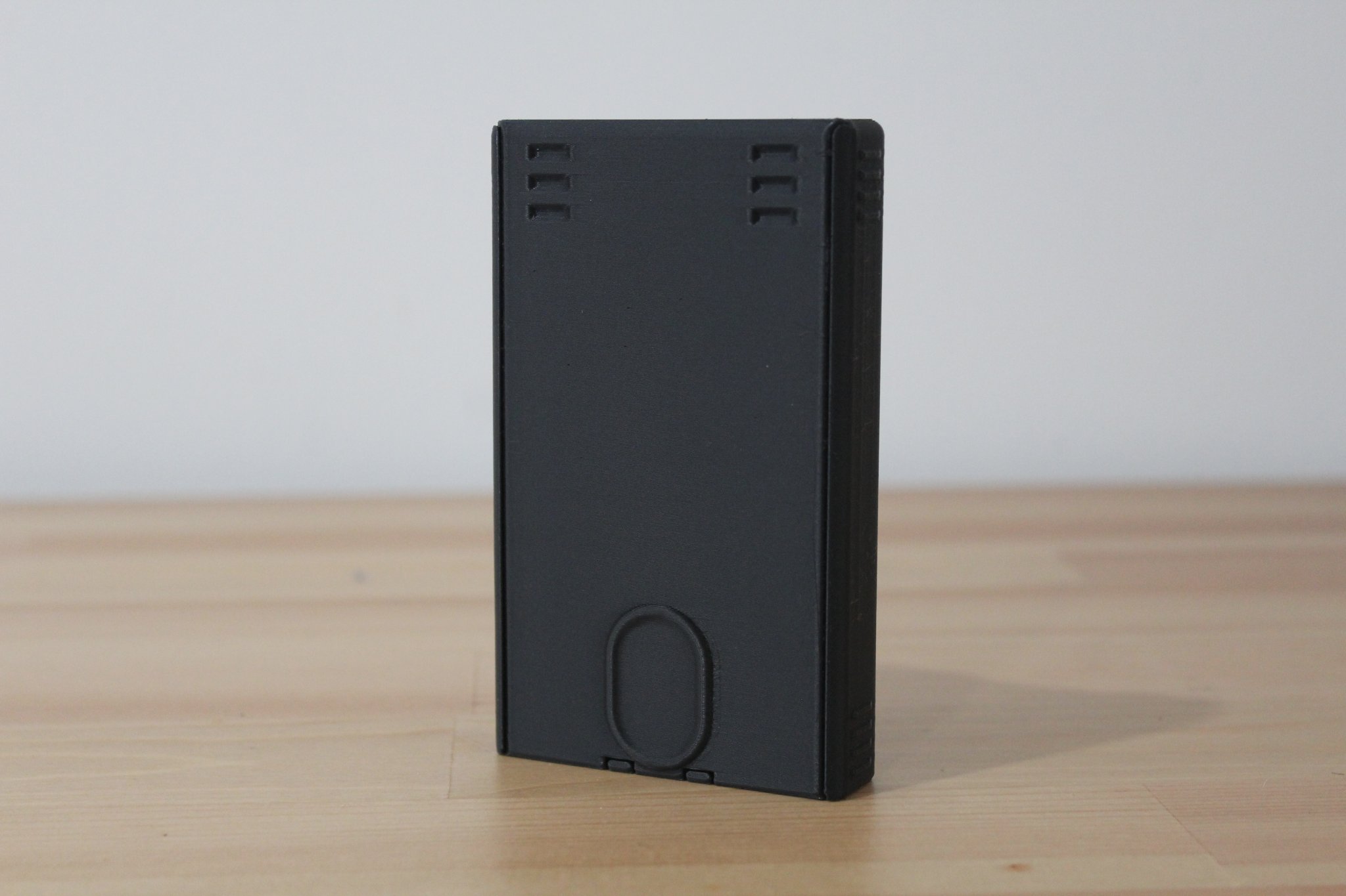 Ví đựng tiền in sẵn thiết kế tinh tế và tiện dụng