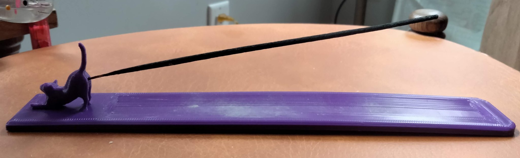 Lò hương hình mèo độc đáo cho không gian sống