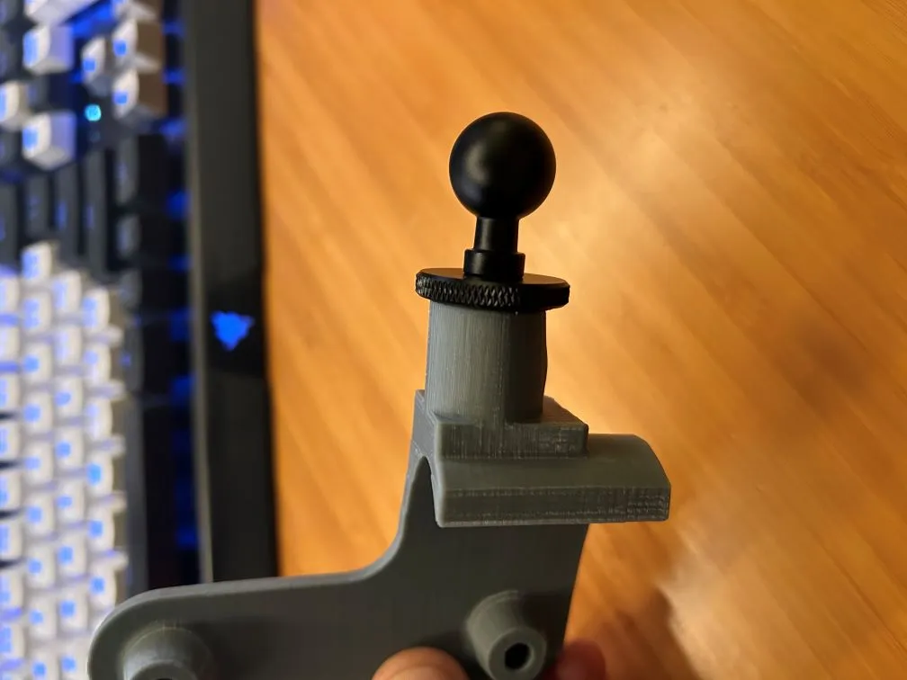 Giá đỡ điện thoại R50-R53 Mini Cooper với boss gắn ren