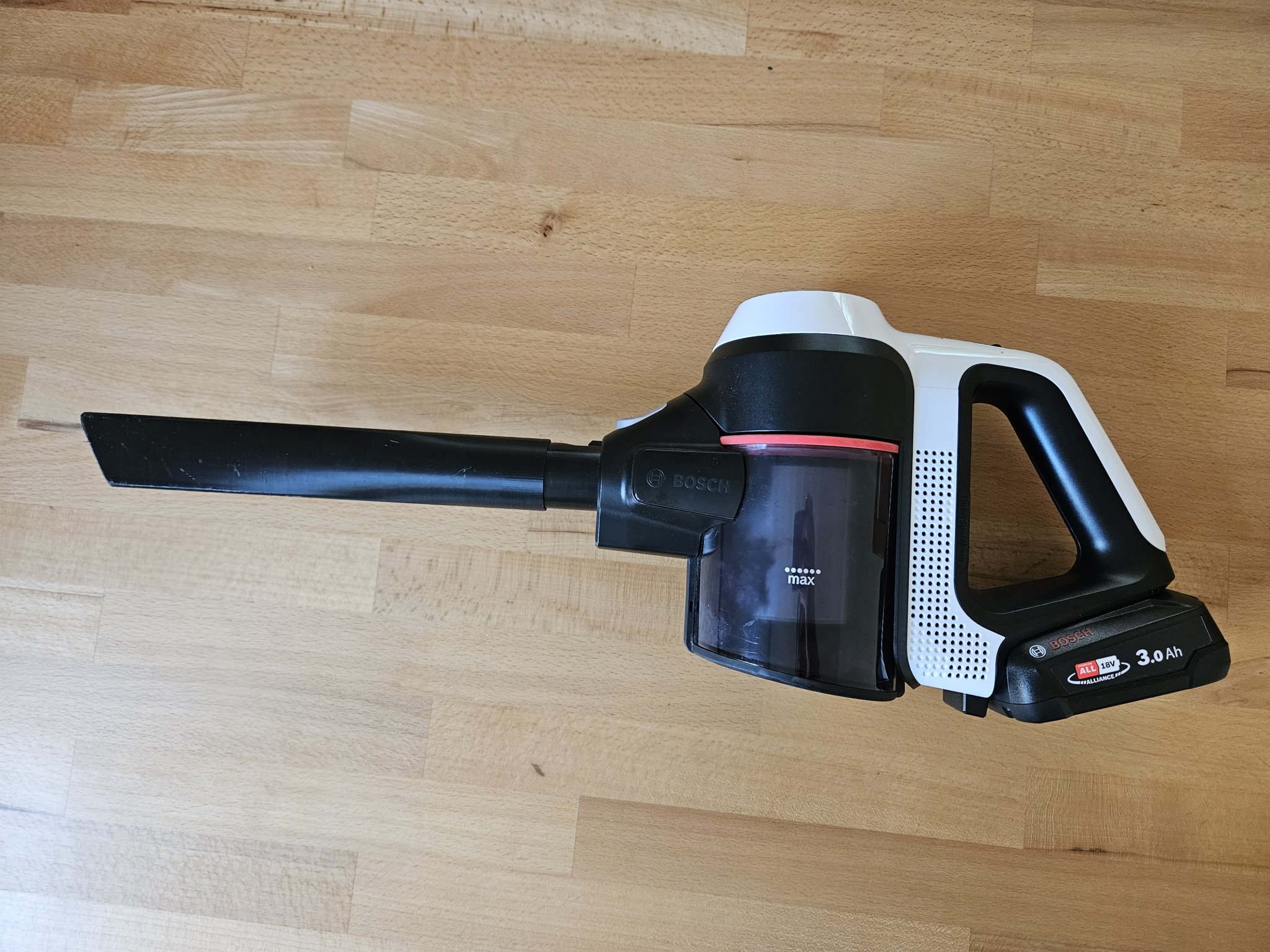 Ống hút dài 240mm cho máy hút bụi Bosch Unlimited Series 7