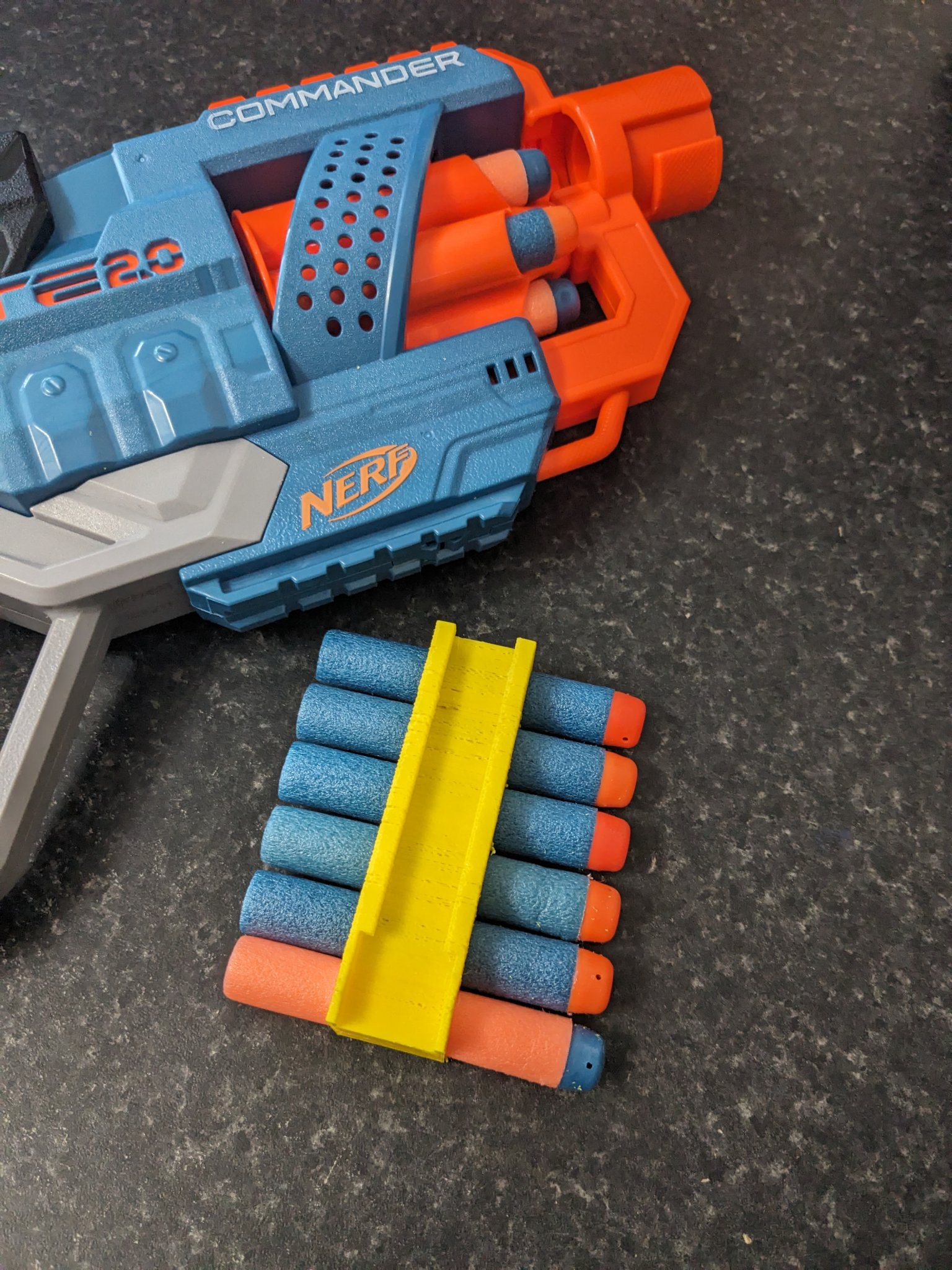 Kẹp đạn Nerf Commander gọn gàng và tiện lợi