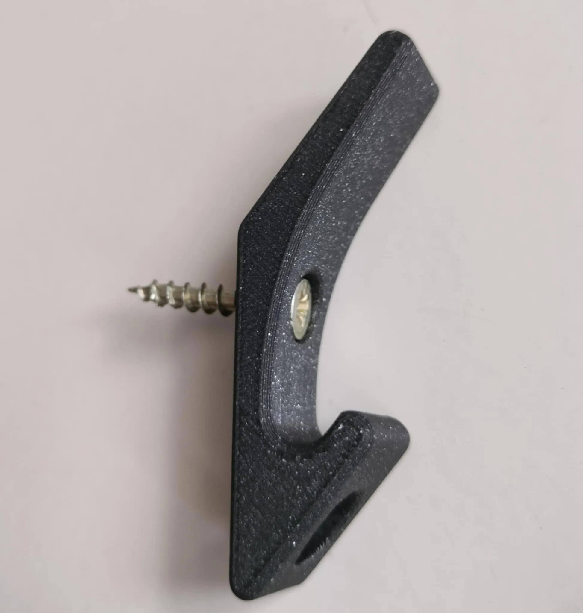 Móc treo áo hiện đại kiểu dáng mạnh mẽ