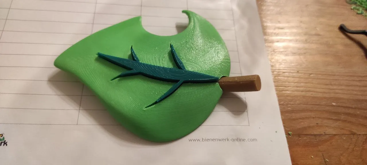 Cái ghim tóc lá phong cách Animal Crossing