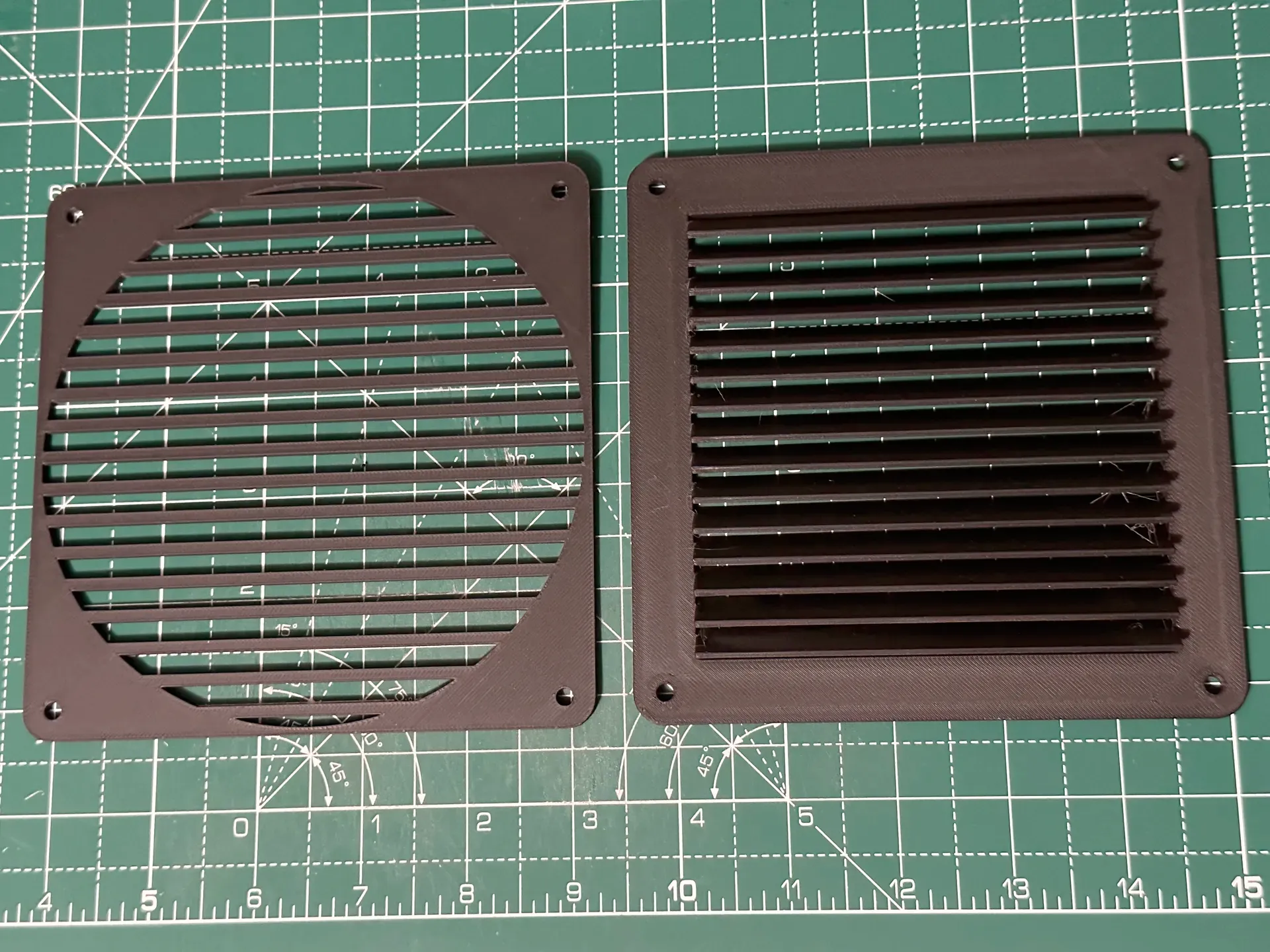 Nắp bảo vệ quạt máy tính với nhiều kích thước khác nhau