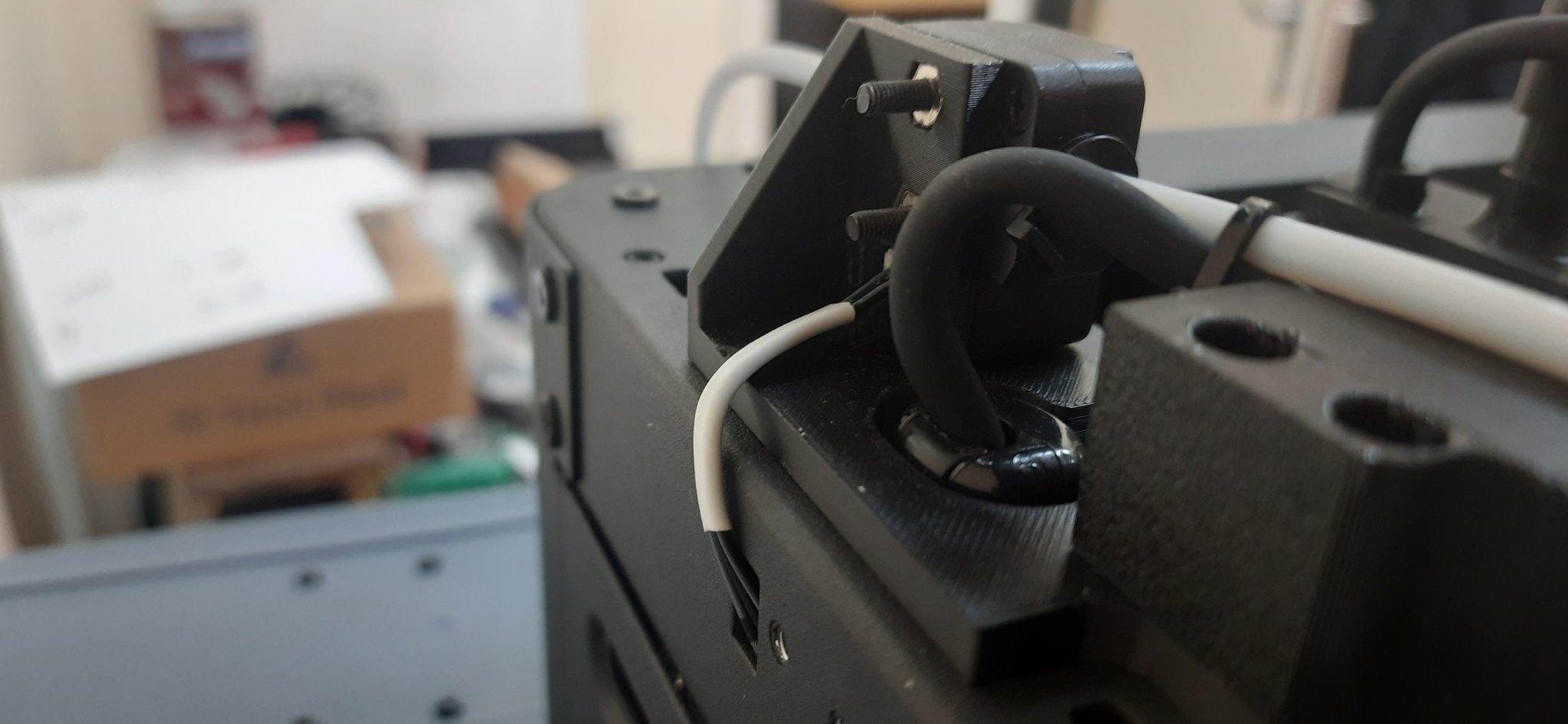 Giá đỡ dây kéo cho máy in 3D Flashforge Adventurer 5M