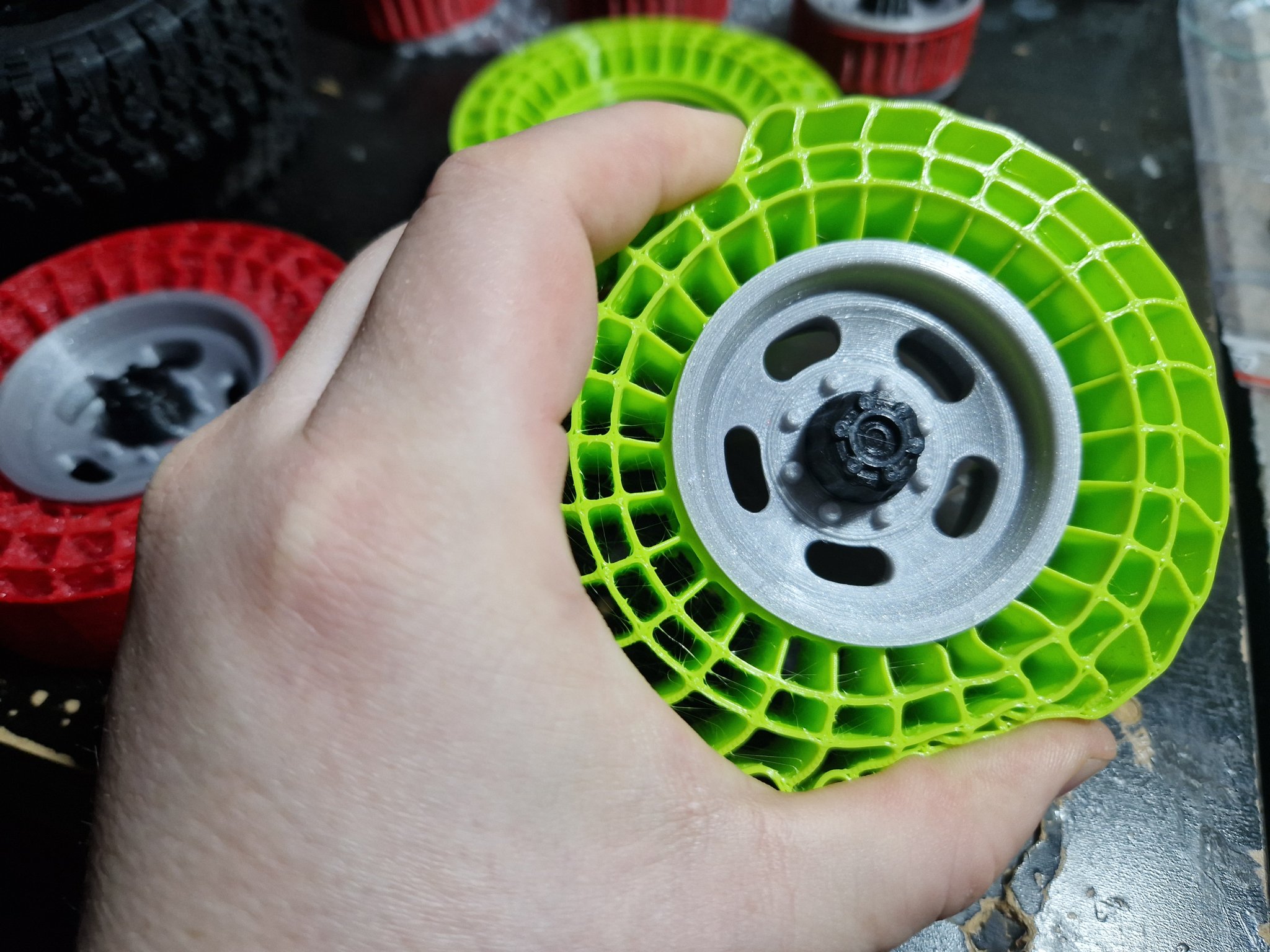 Bộ chèn lốp FLEX 105mm cho xe tải "Long Max" 1.9