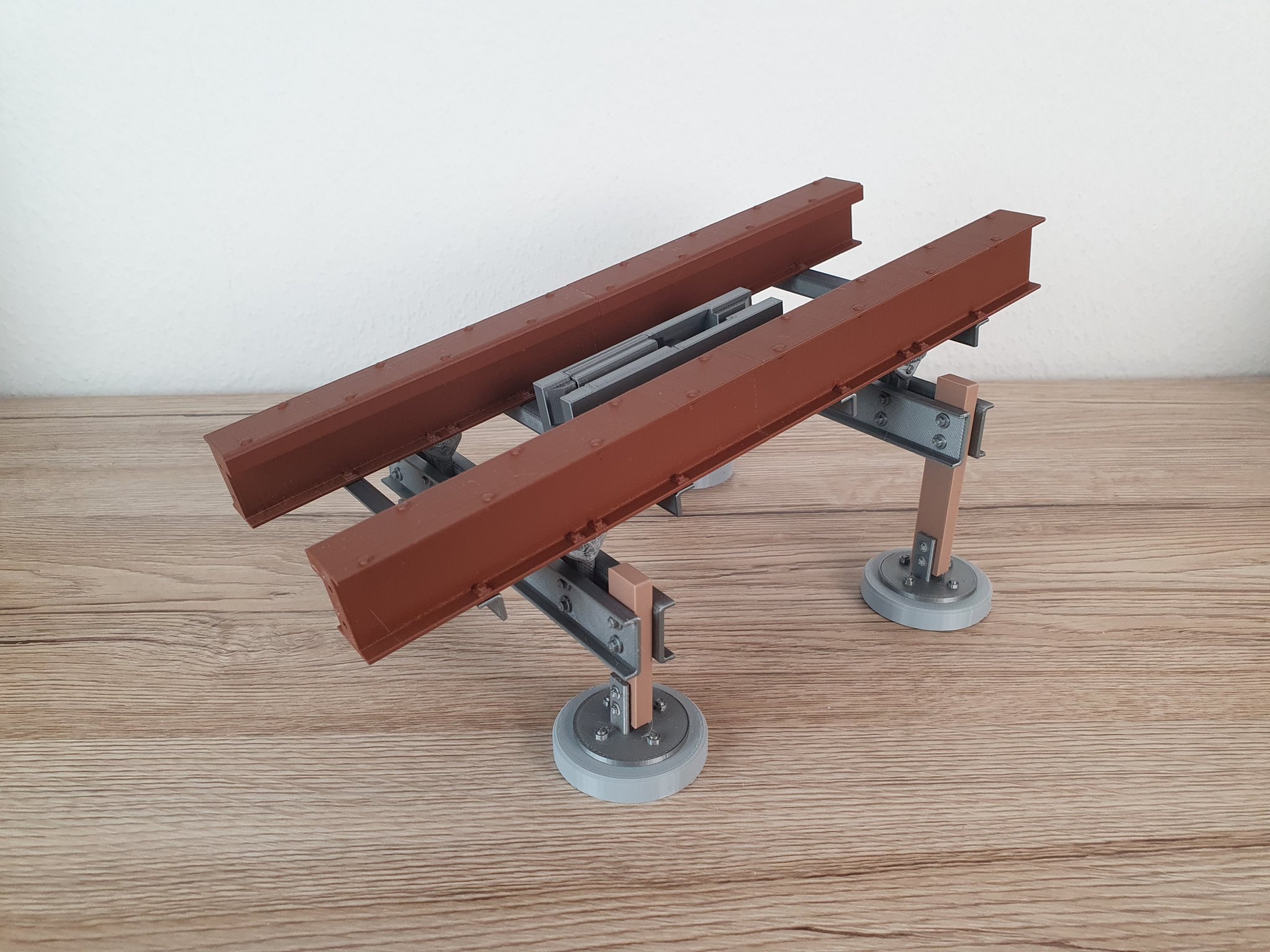 Đường ray hiển thị cho xe trước của Hybrid Coaster