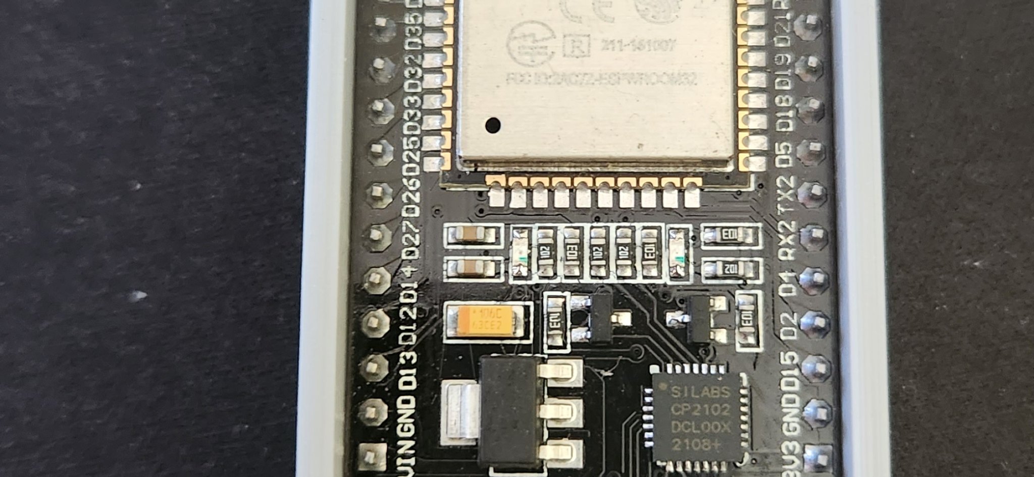 Vỏ bảo vệ đơn giản cho ESP32 Dev Kit V1