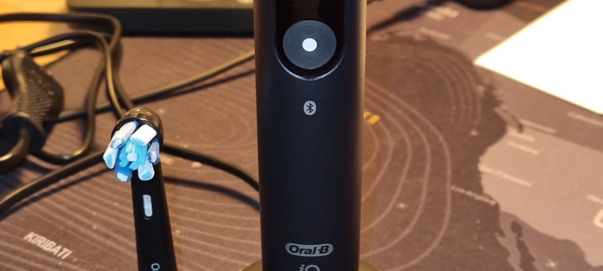 Giá đỡ bàn chải đánh răng Oral-B iO Series