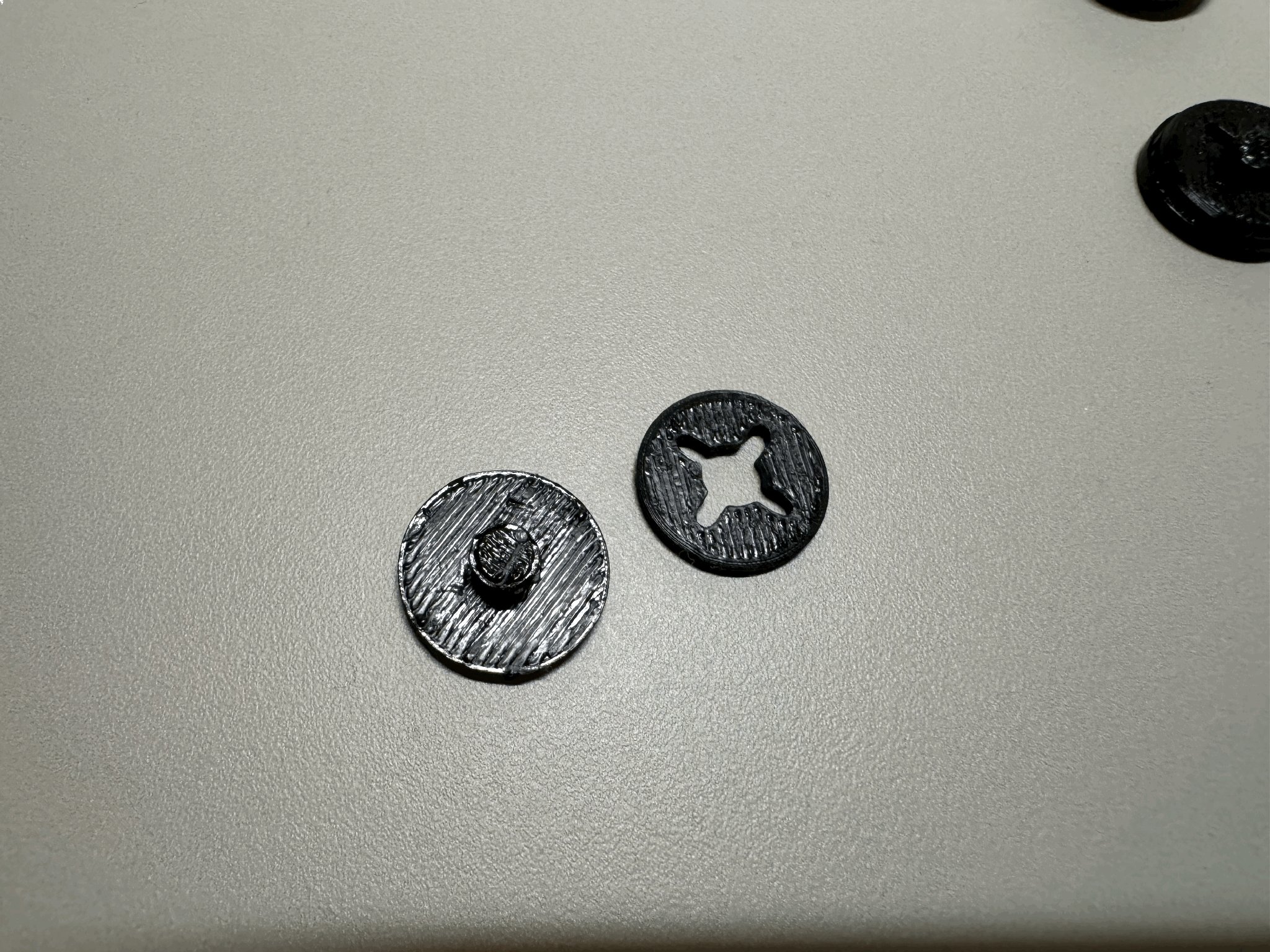 Giá đỡ/clip giữ số chạy cho áo thể thao