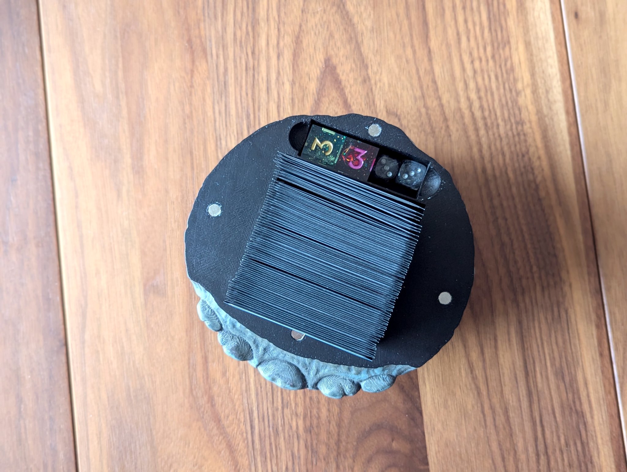 Hộp bài Rok cho trò chơi Flesh and Blood TCG