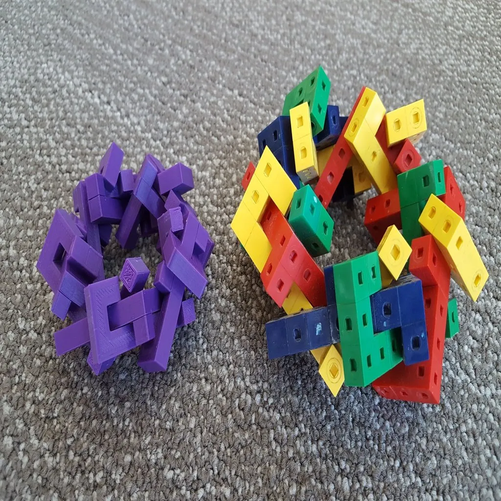 Torus Chalcraft từ các khối lập phương ghép lại