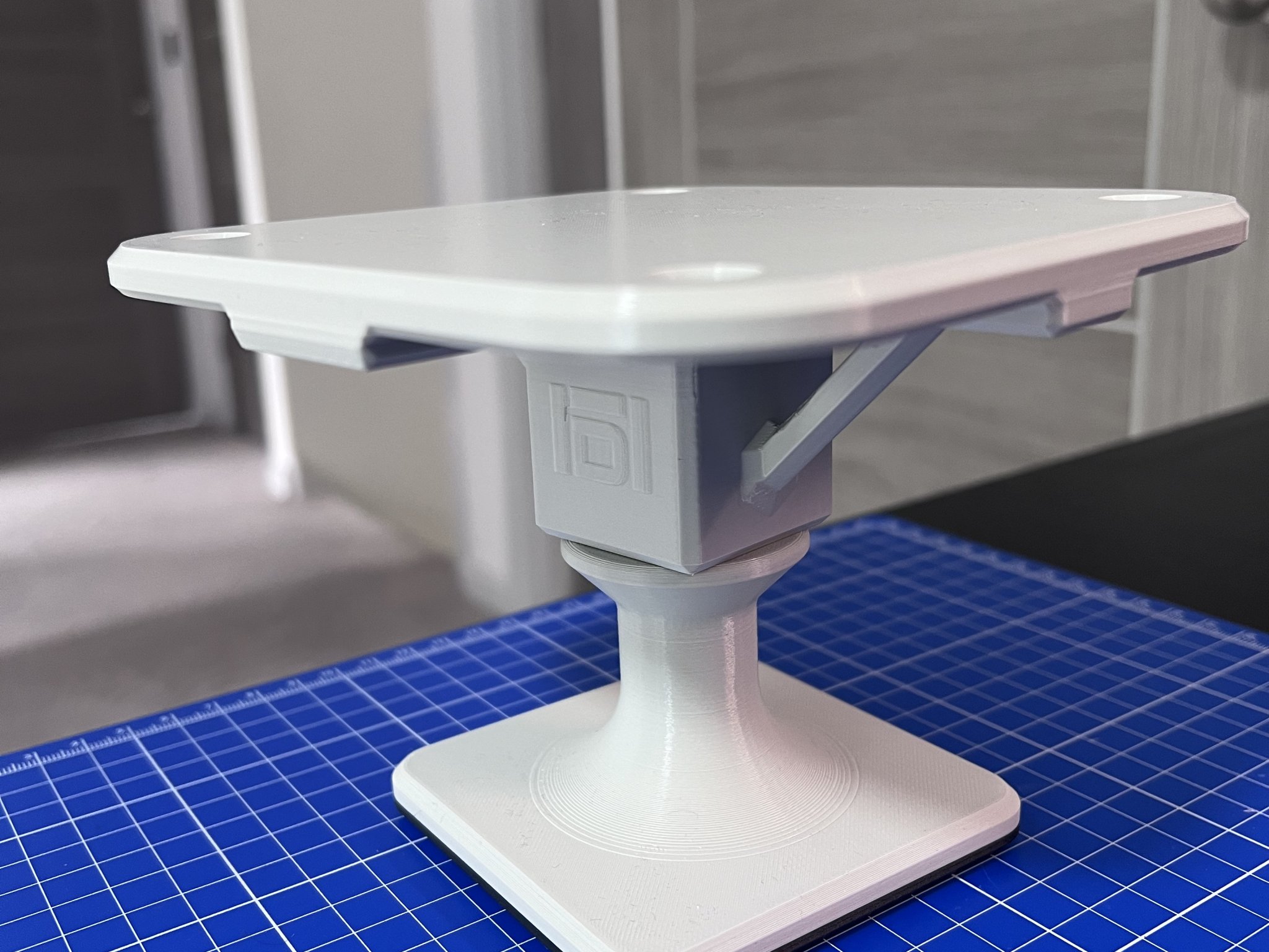 Mô hình bàn xoay Turner V5 cho các dự án sáng tạo