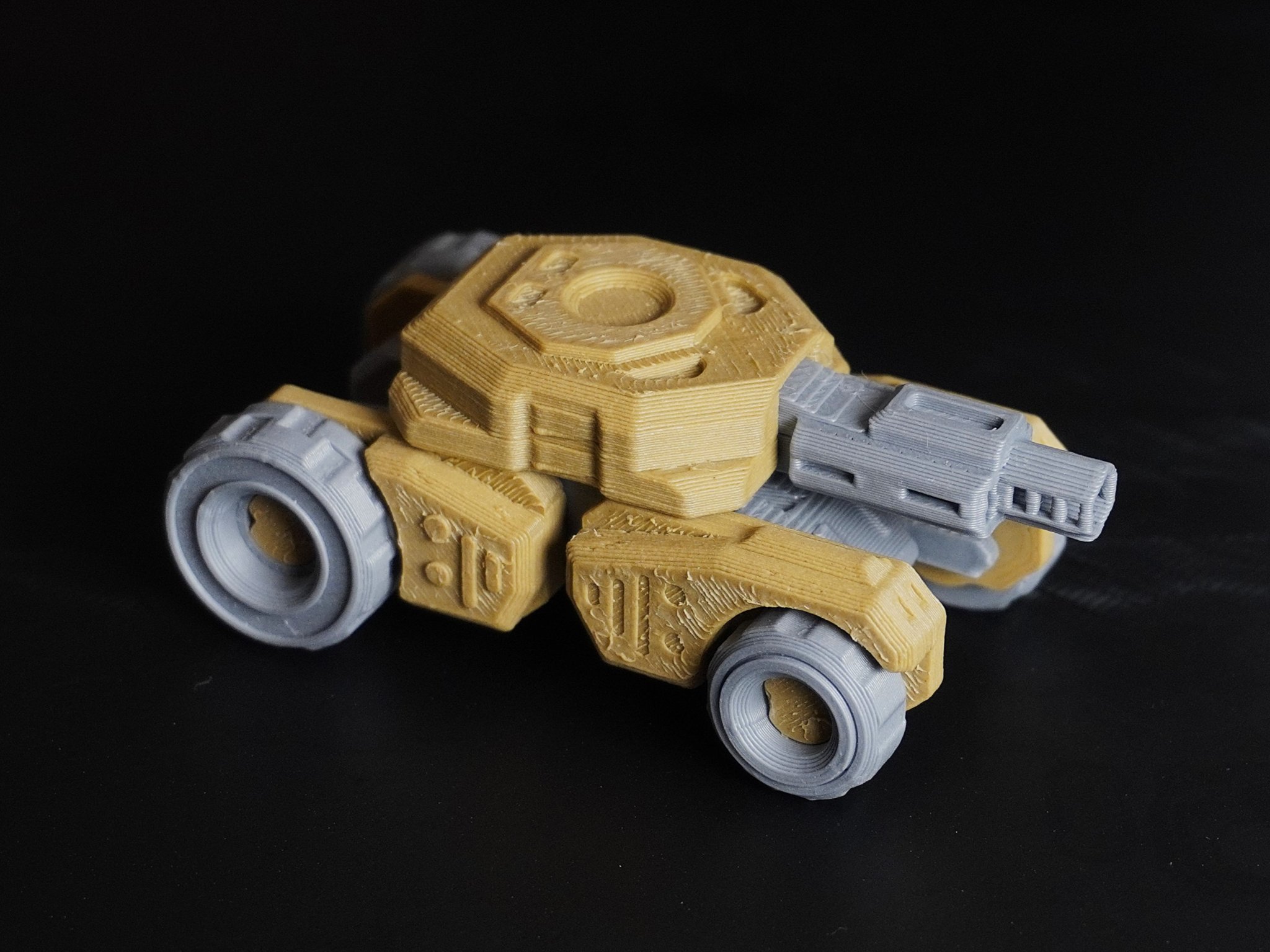 Xe tăng Outrider - Bộ lắp ráp mô hình 3D