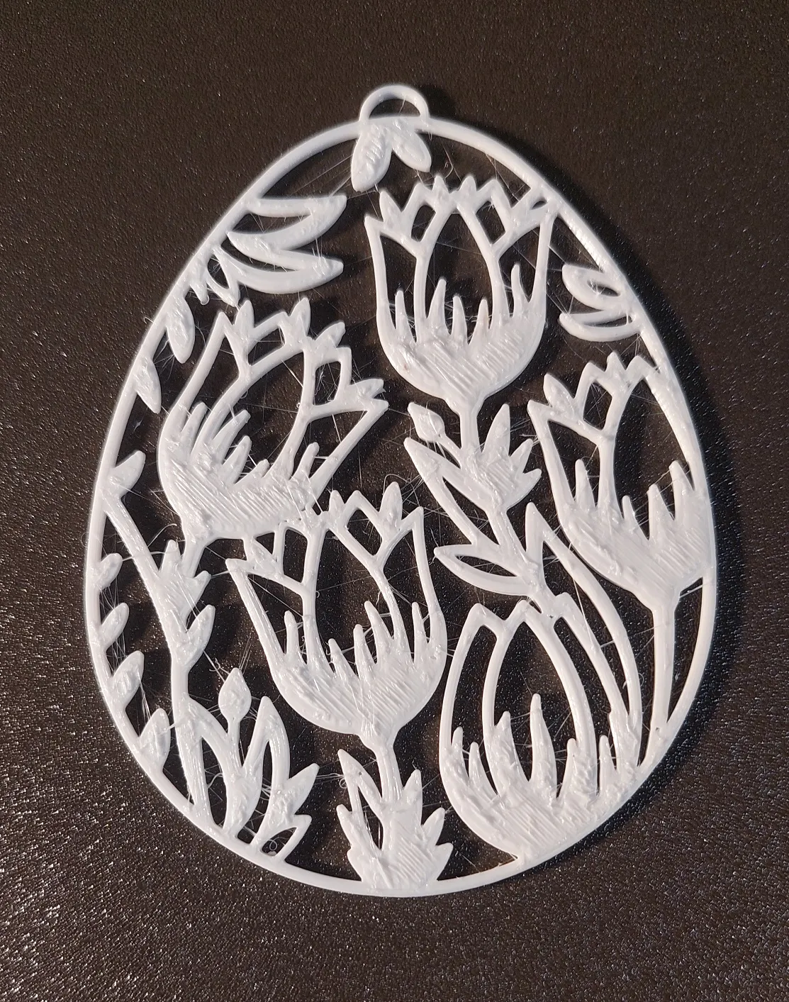 Phụ kiện trang trí Phục Sinh hình quả trứng với hoa tulip