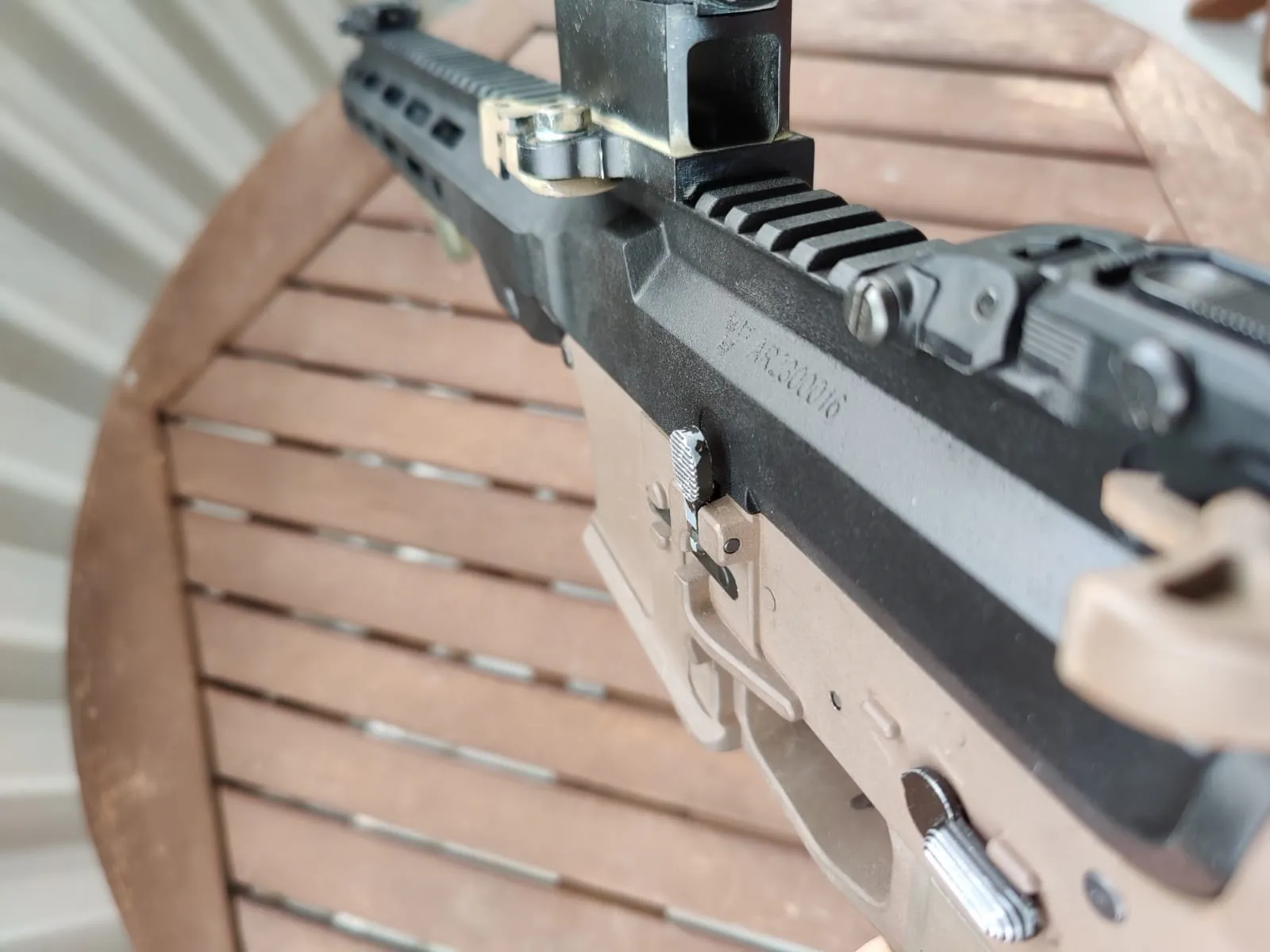 Cụm trên cho AR-15 phong cách Sako