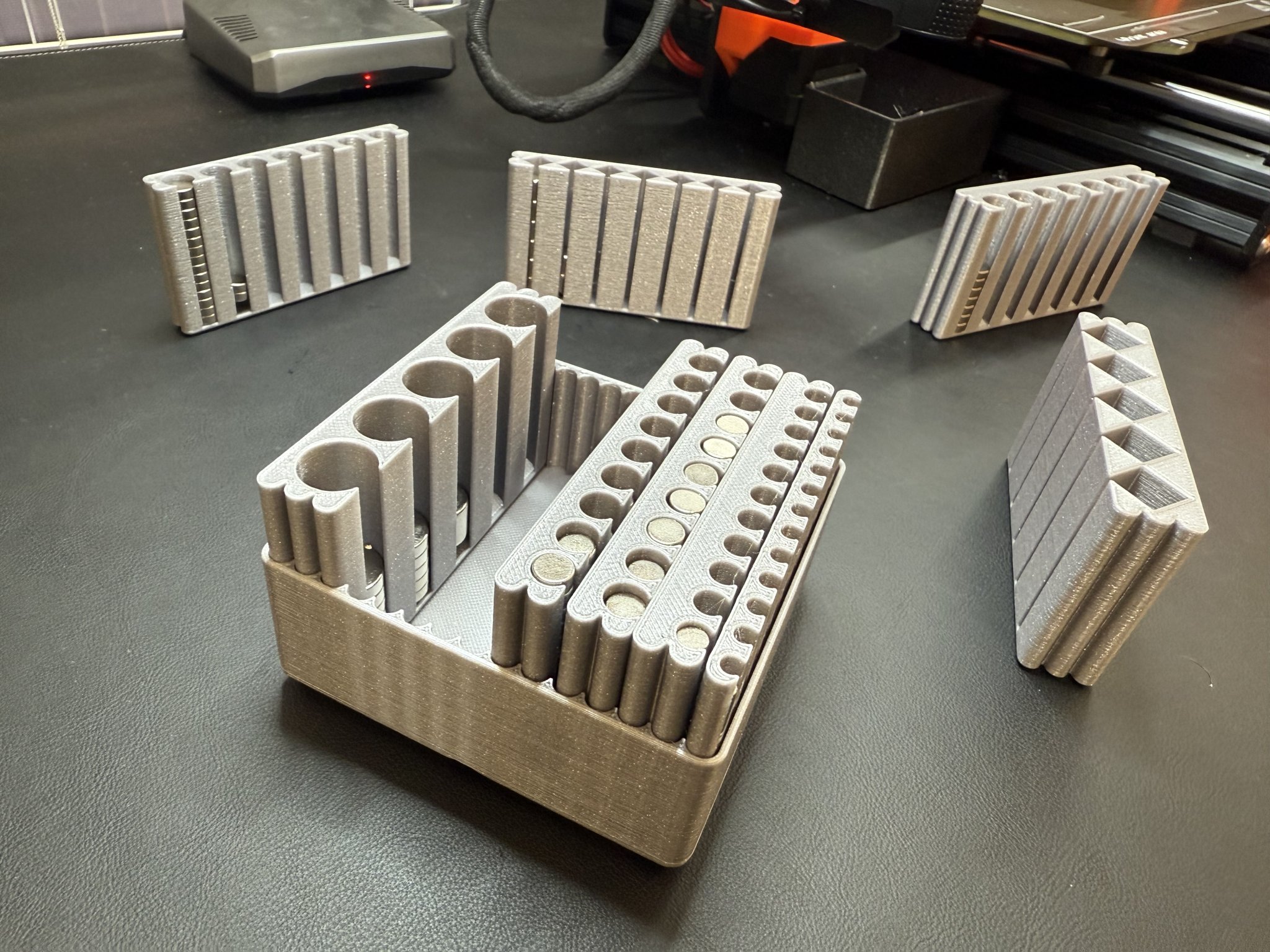 Hệ thống lưu trữ nam châm mô-đun Gridfinity