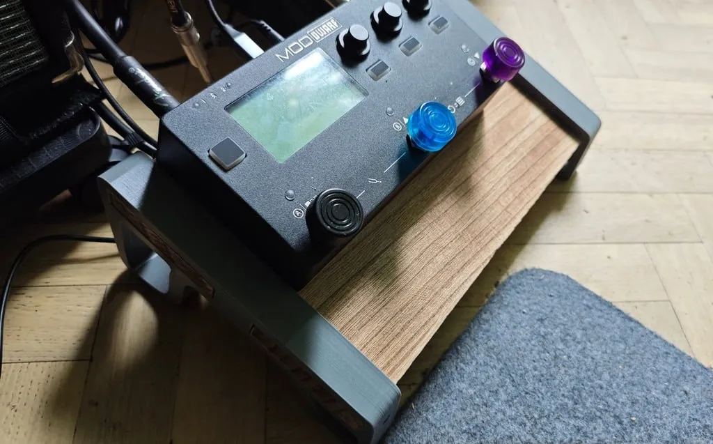 Bảng đạp guitar tùy chỉnh cho studio tại nhà