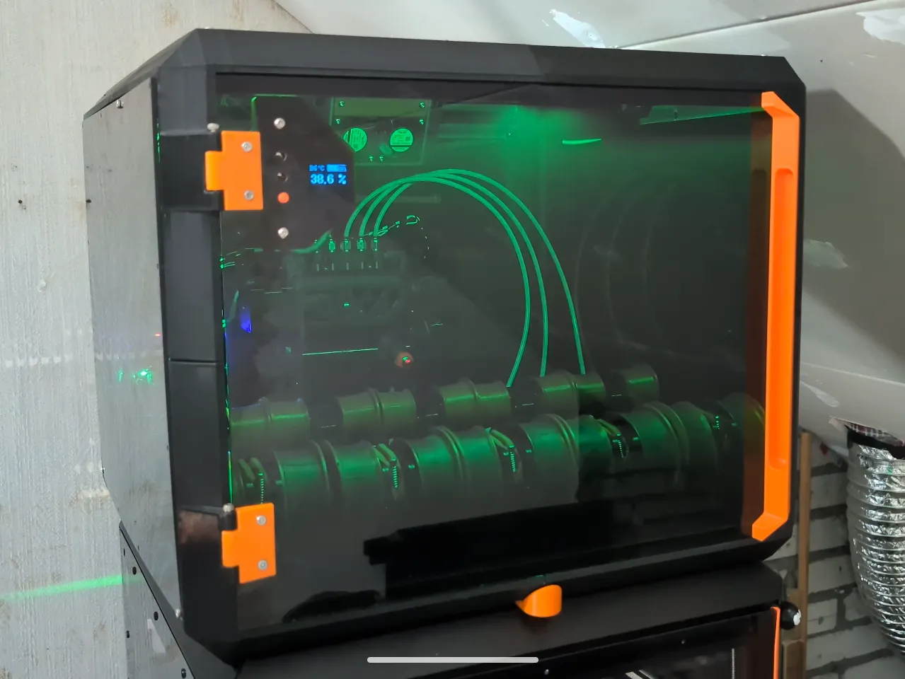 Đèn LED RGB cho COREBOXX với tính năng Semi-Smart