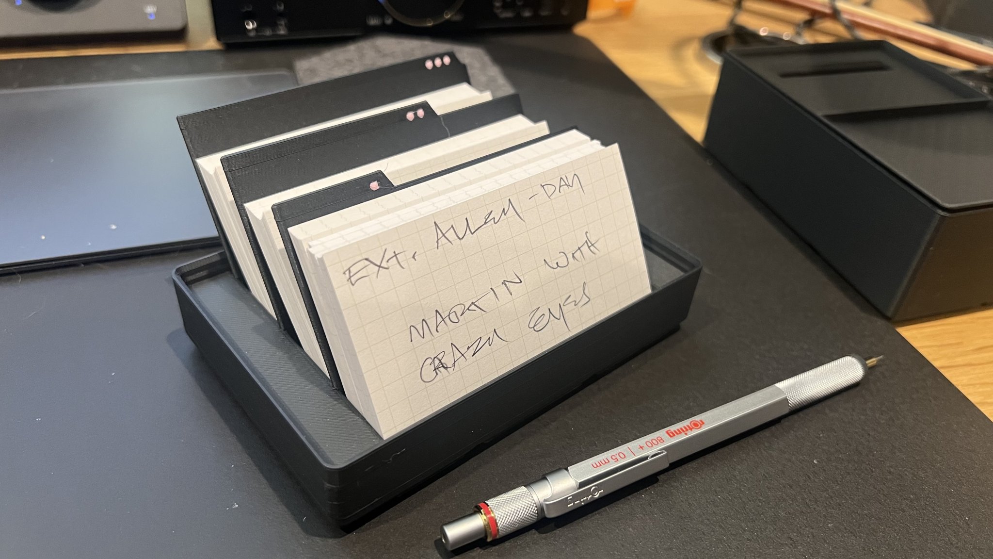 Bộ tổ chức thẻ chỉ mục Gridfinity cho biên kịch