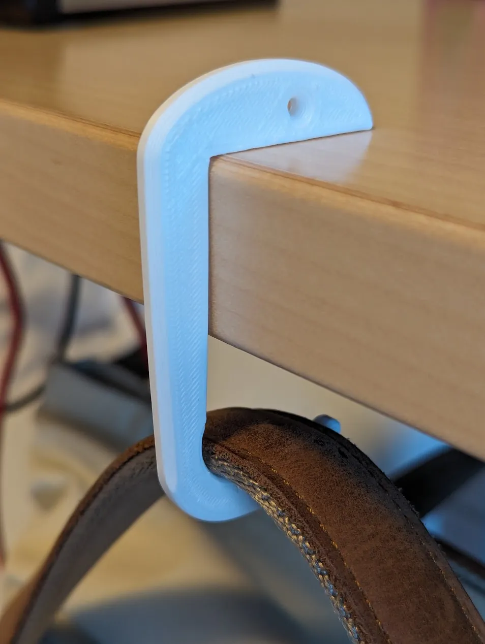 Móc treo bàn di động cho túi xách và áo khoác