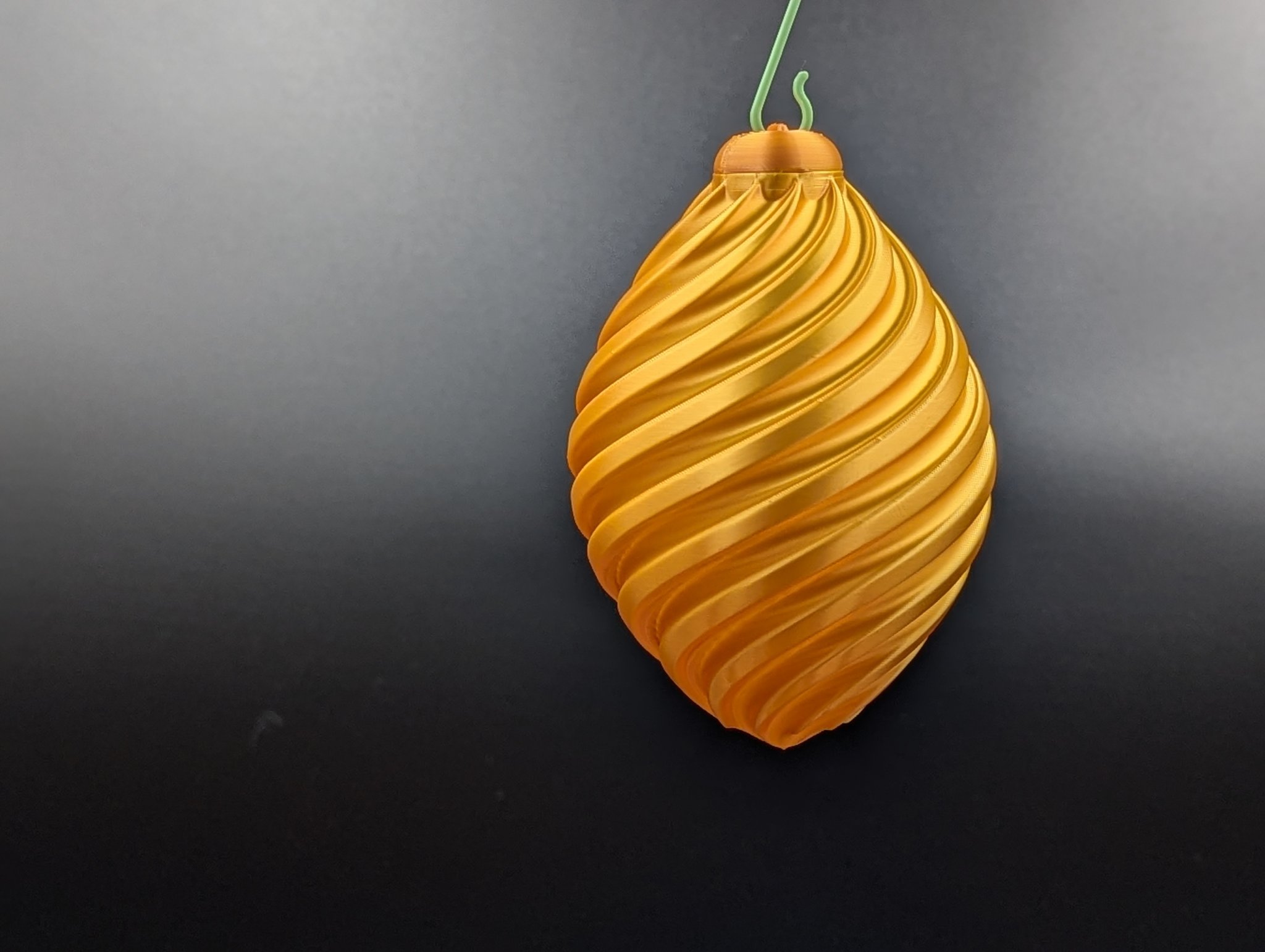 Đồ trang trí cây thông Giáng Sinh in chế độ bình