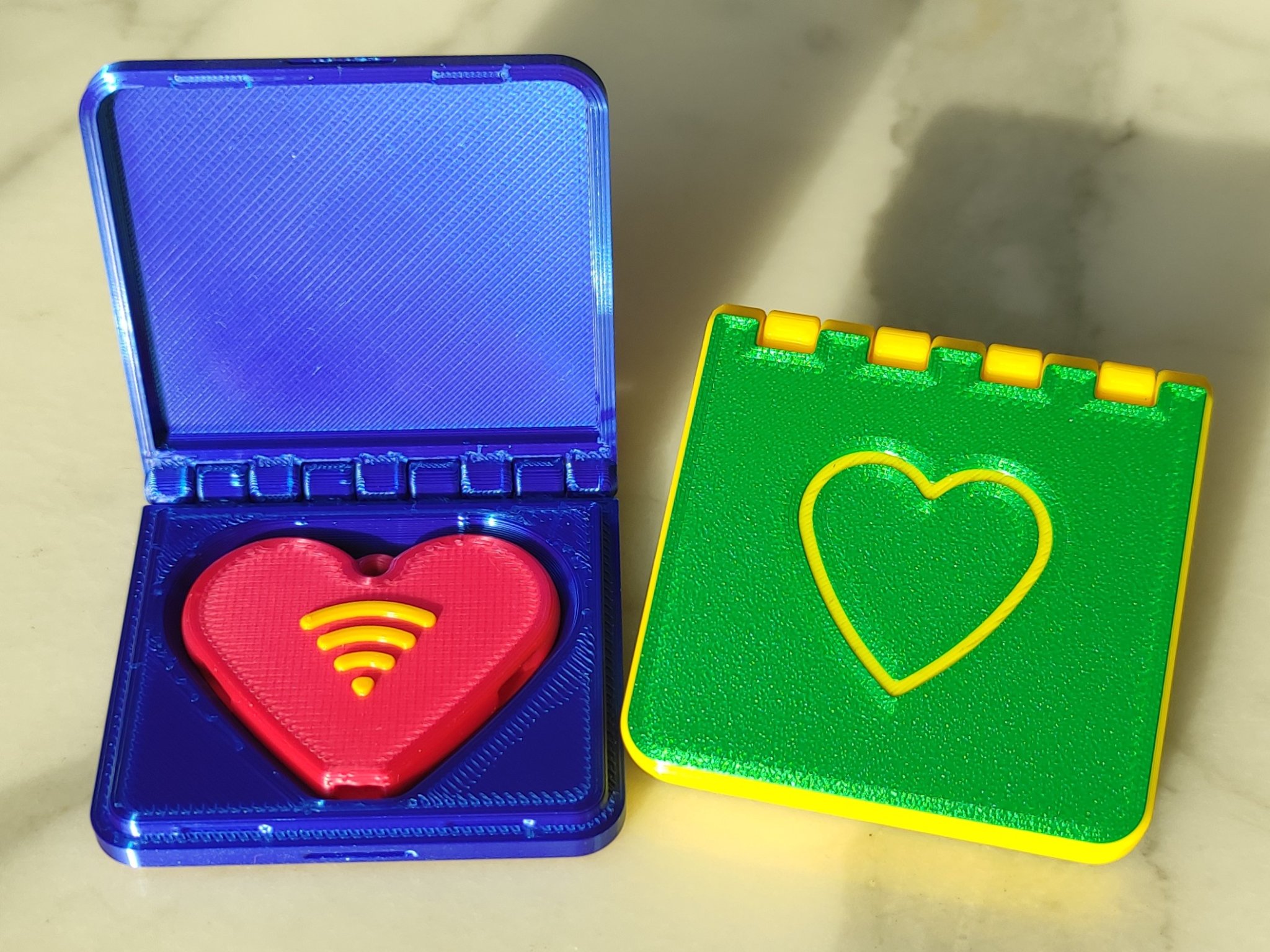 Hộp quà tặng cho "Gọi-Cuộc-Điện-Thoại-Yêu-Thương