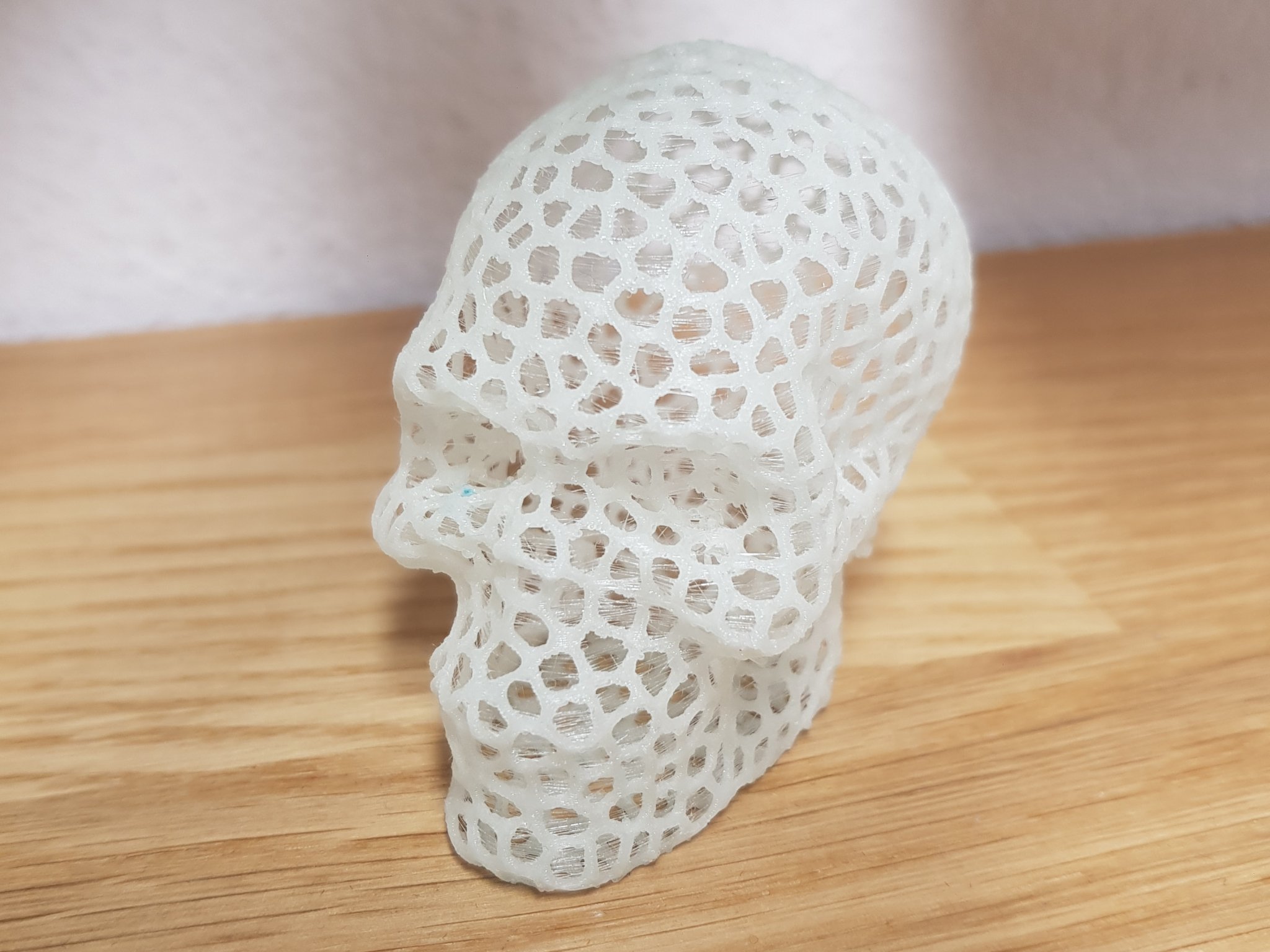 Đầu lâu Voronoi tiết kiệm vật liệu tối đa