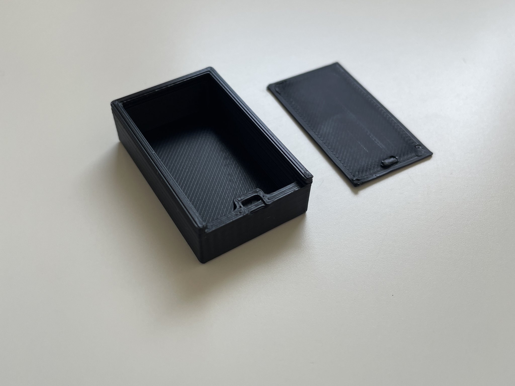 Hộp đựng thuốc nhỏ cho viên lactose tiện lợi