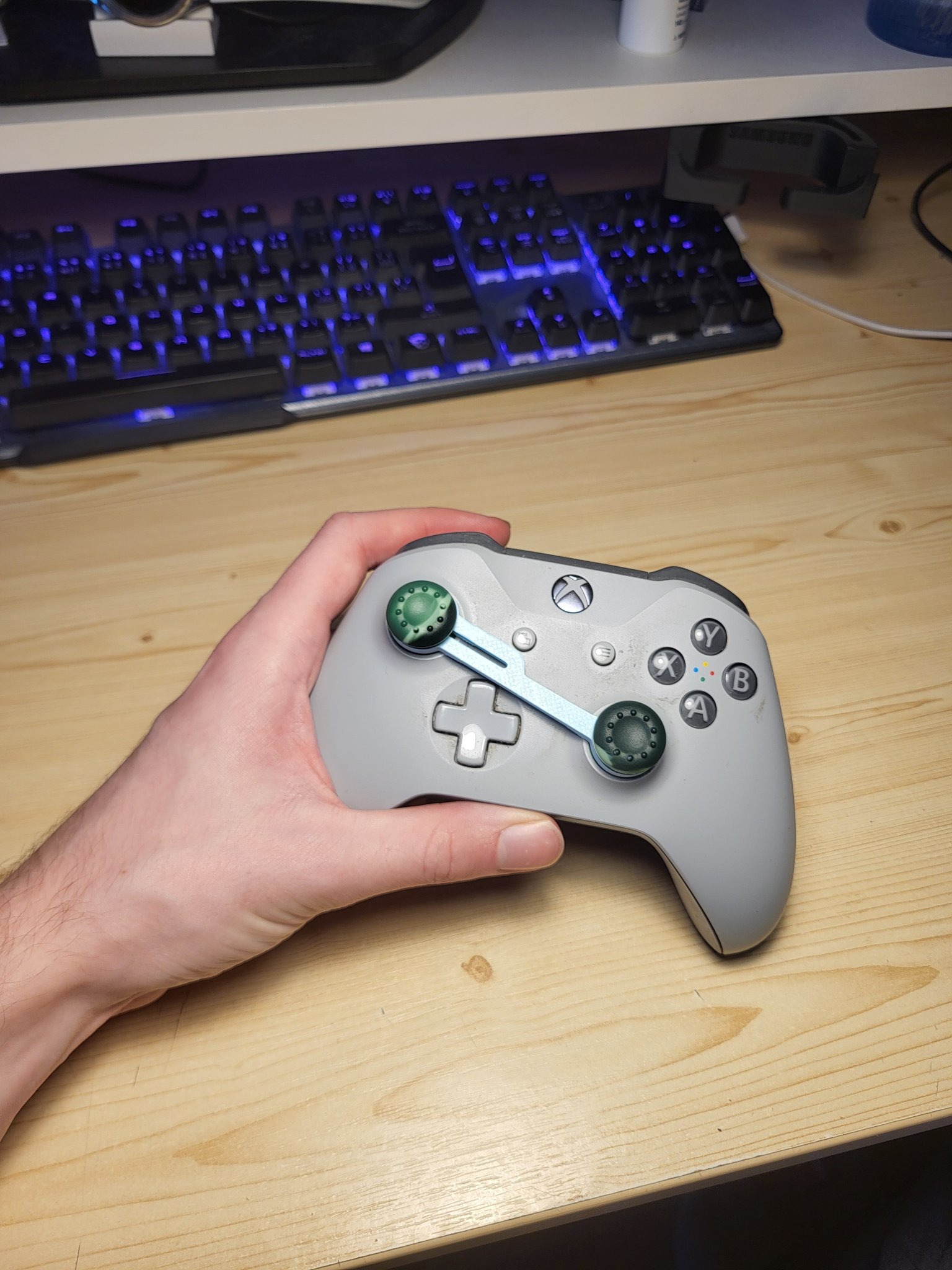 Bộ bảo vệ cho joystick Xbox khi di chuyển