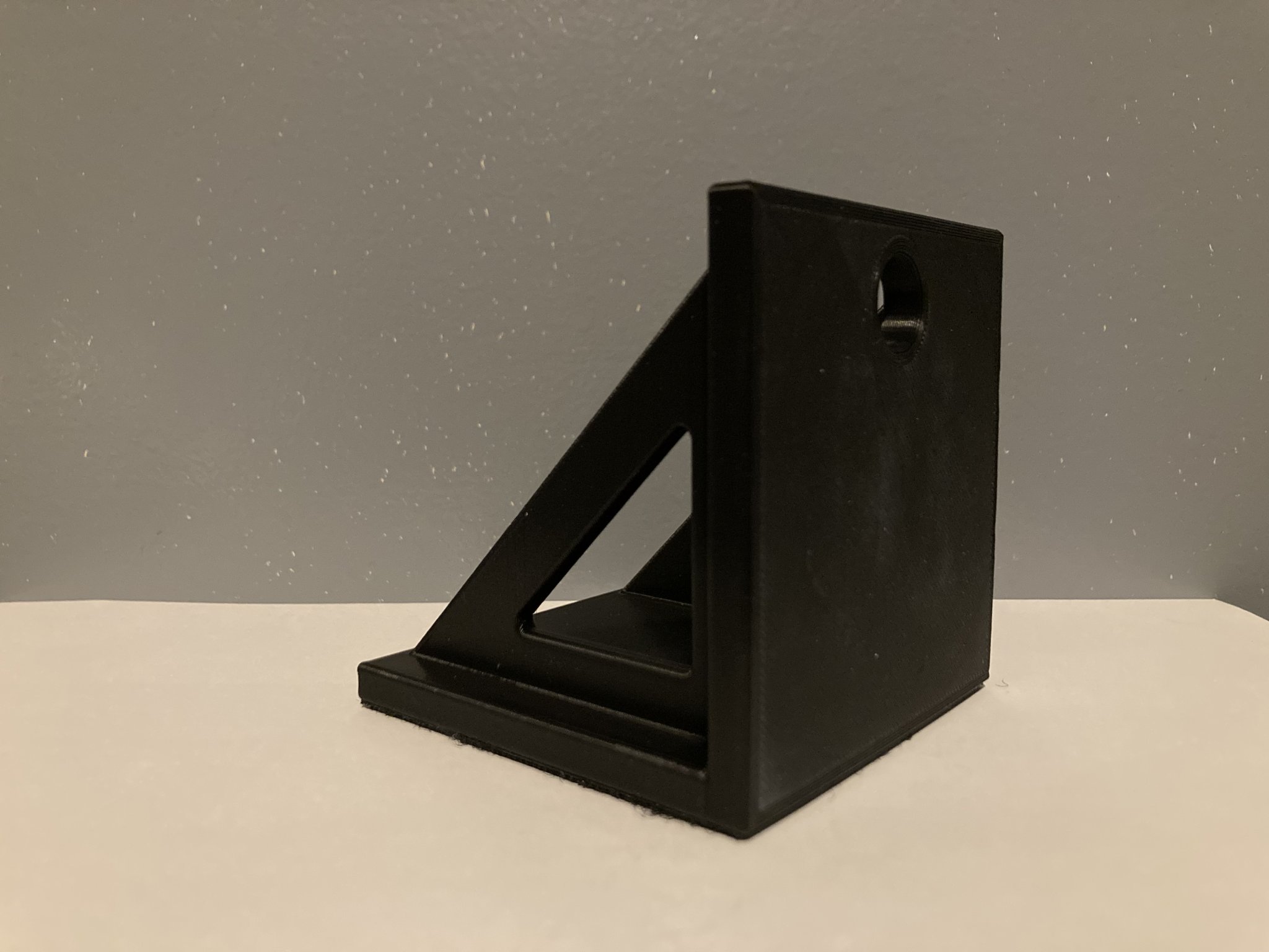 Giá đỡ hàng hóa cho khoang hành lý ô tô có thảm