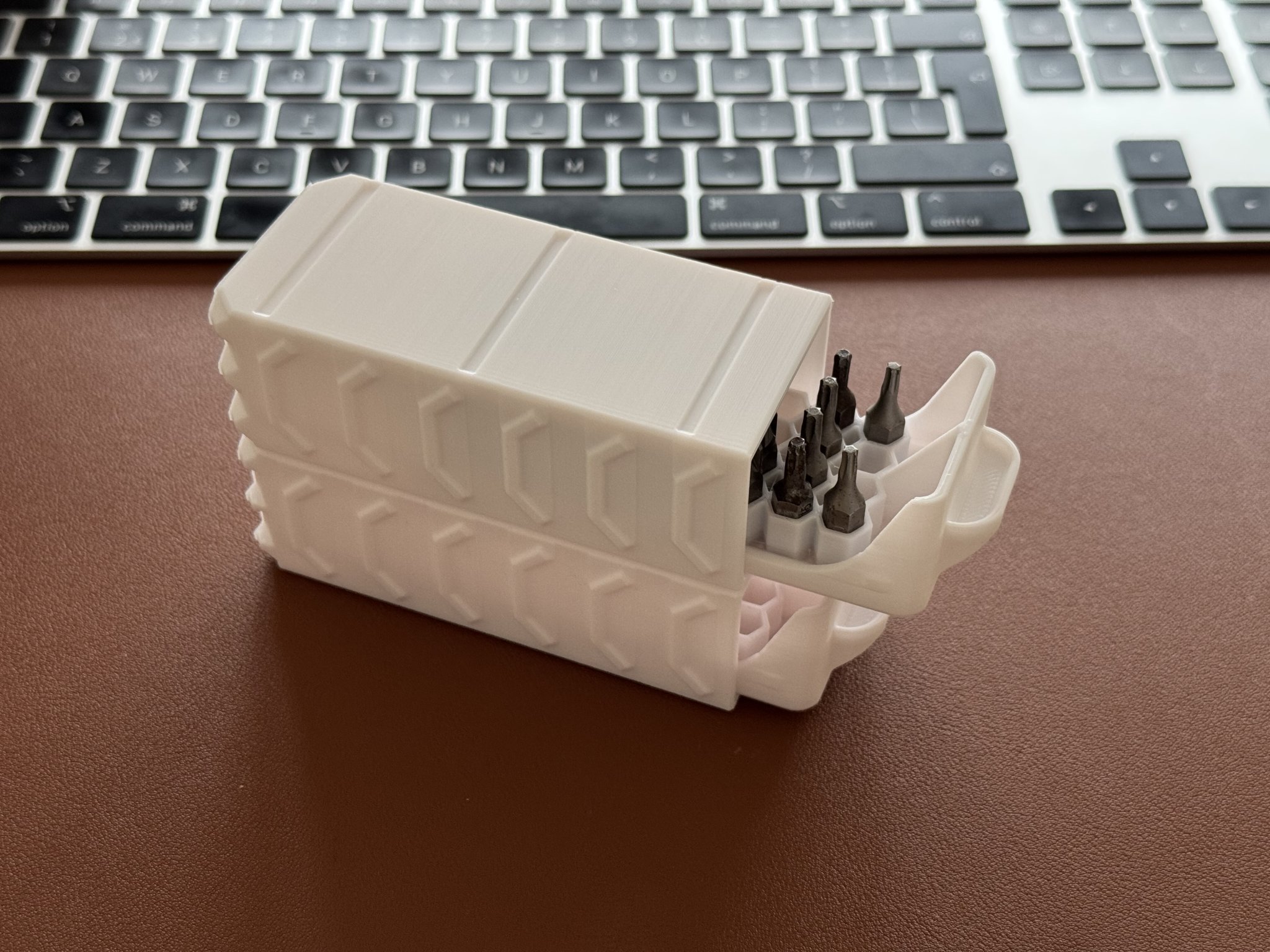 Hộp chứa đầu vít hex xếp chồng chắc chắn và tiện dụng