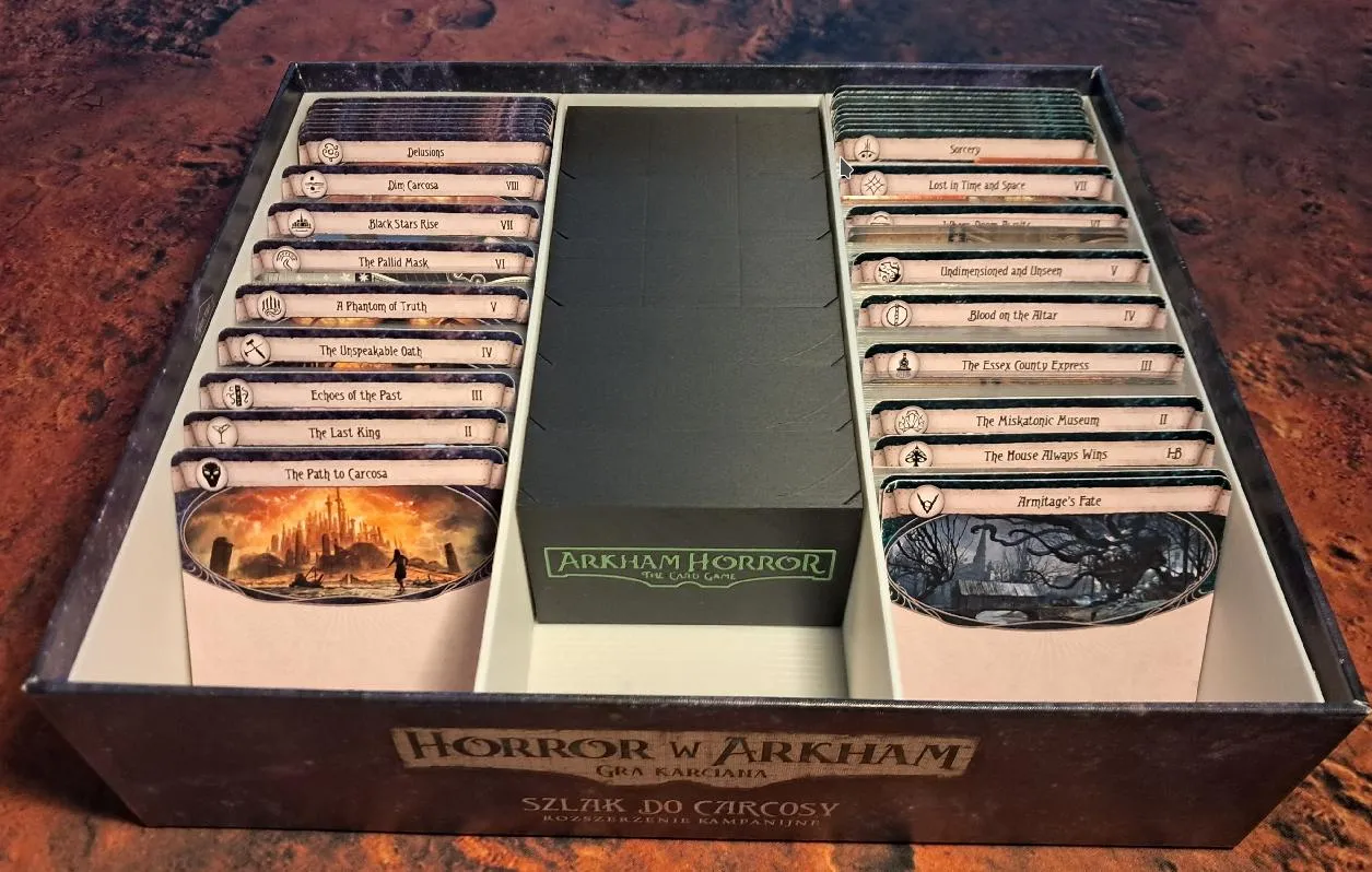 Giá đỡ thẻ bài Arkham Horror LCG cho thẻ đã bọc